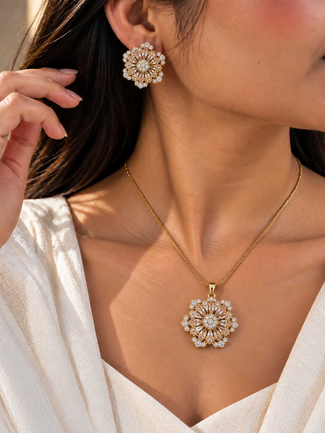Minha Zirconia Diamond Golden Tone Pendant Chain Set With Earrings | Fynsia