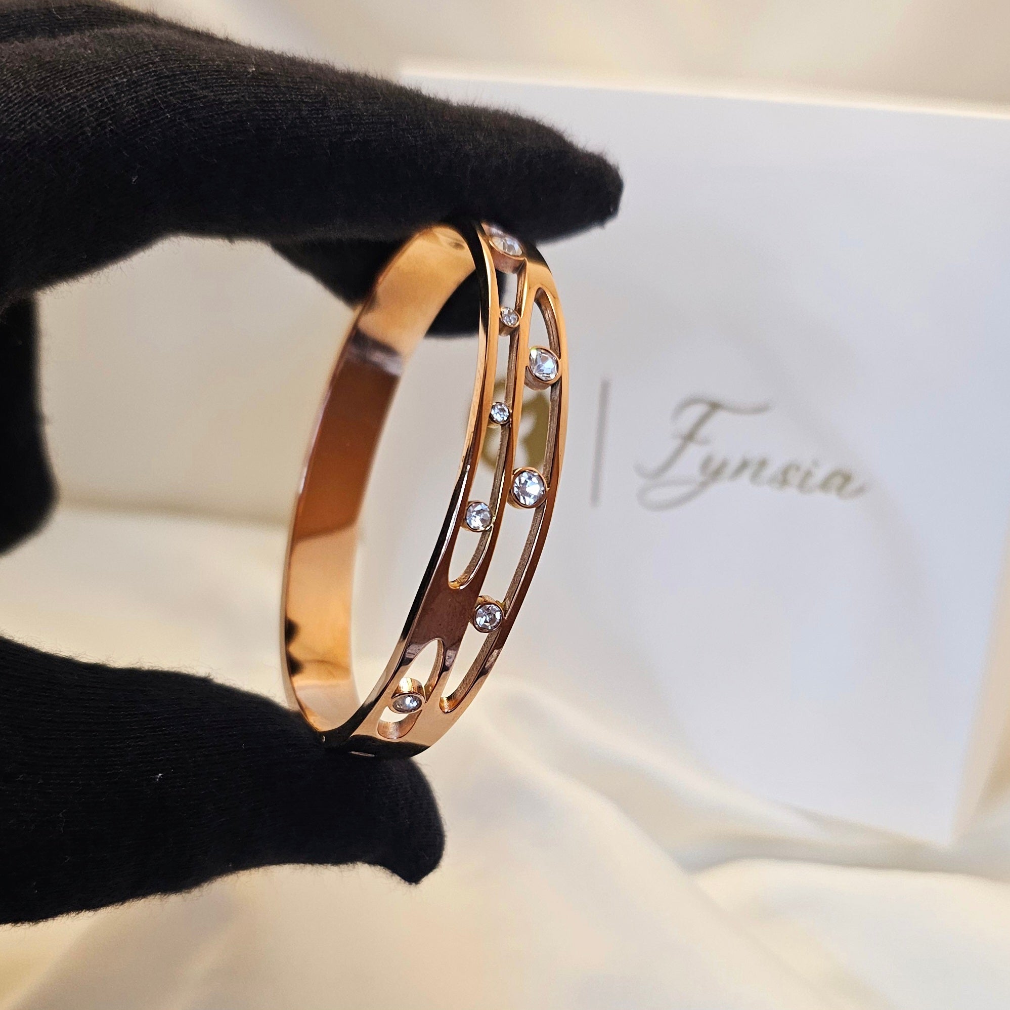 SALE ANTI-TARNISH KADA - 18 | Fynsia