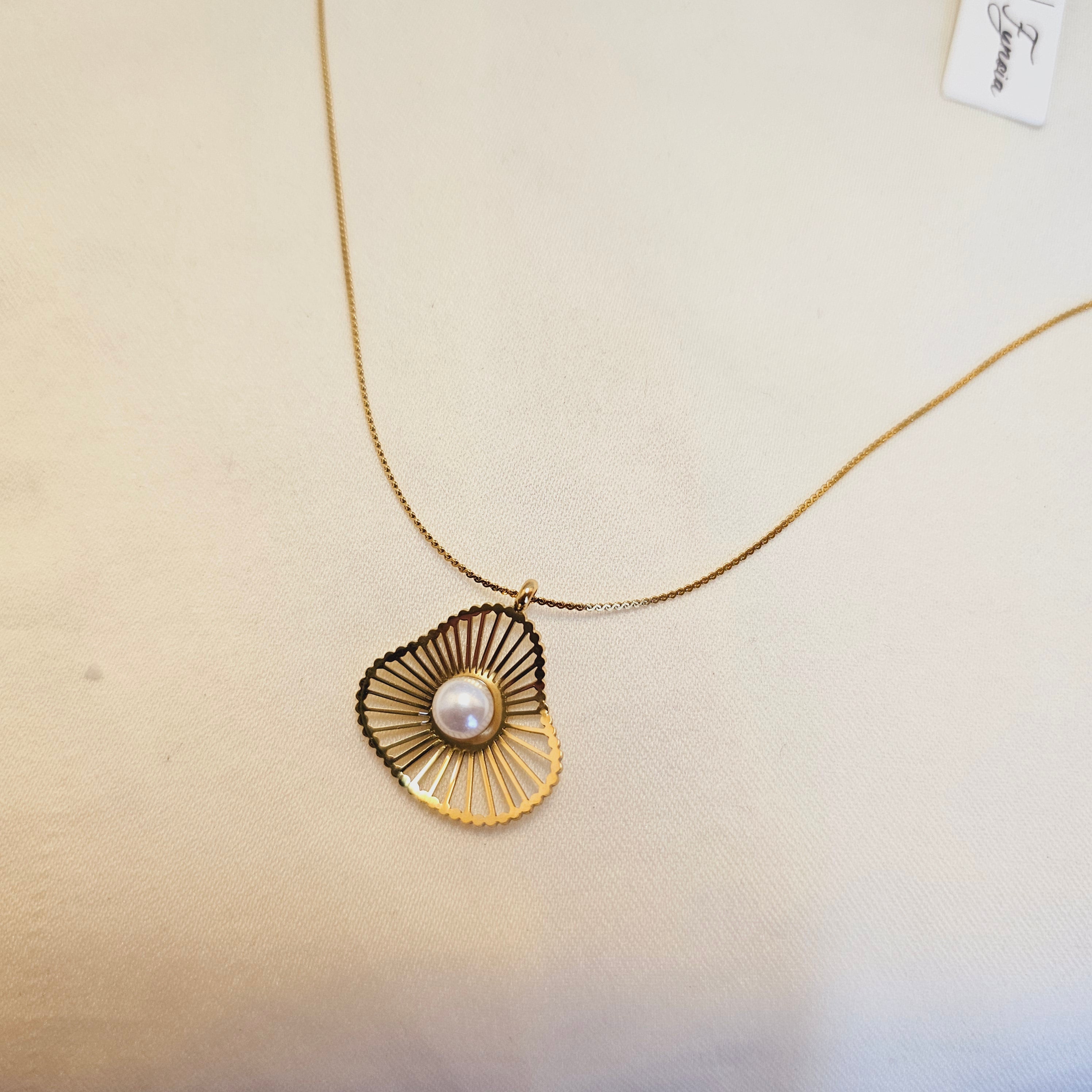 SALE ANTI-TARNISH PENDANT - 13 | Fynsia