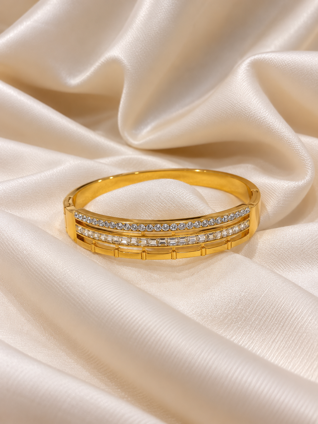 Ilyana Golden Anti Tarnish Kada – Stainless Steel Bracelet | Fynsia
