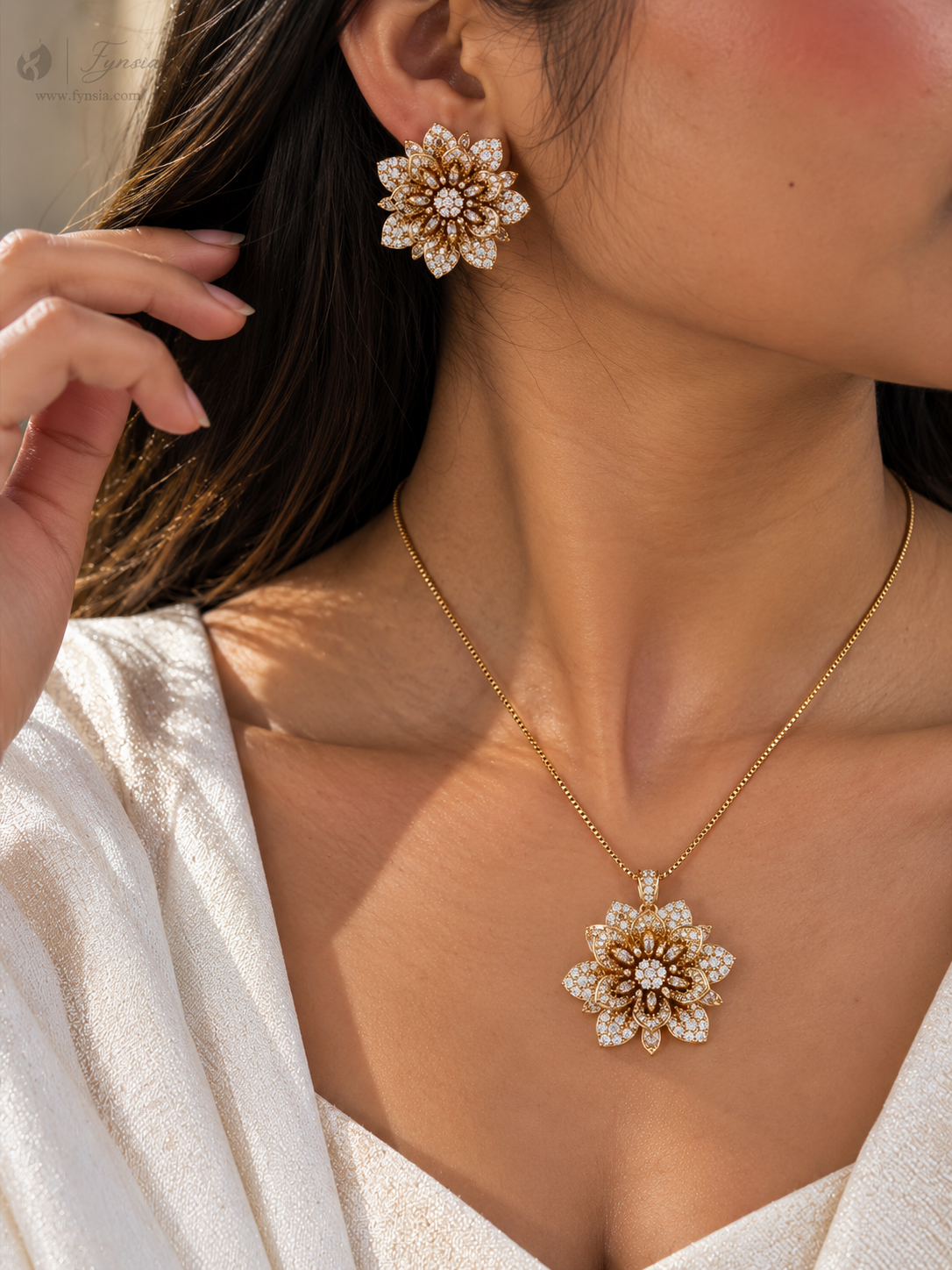Minsha Zirconia Diamond Golden Tone Pendant Chain Set With Earrings | Fynsia