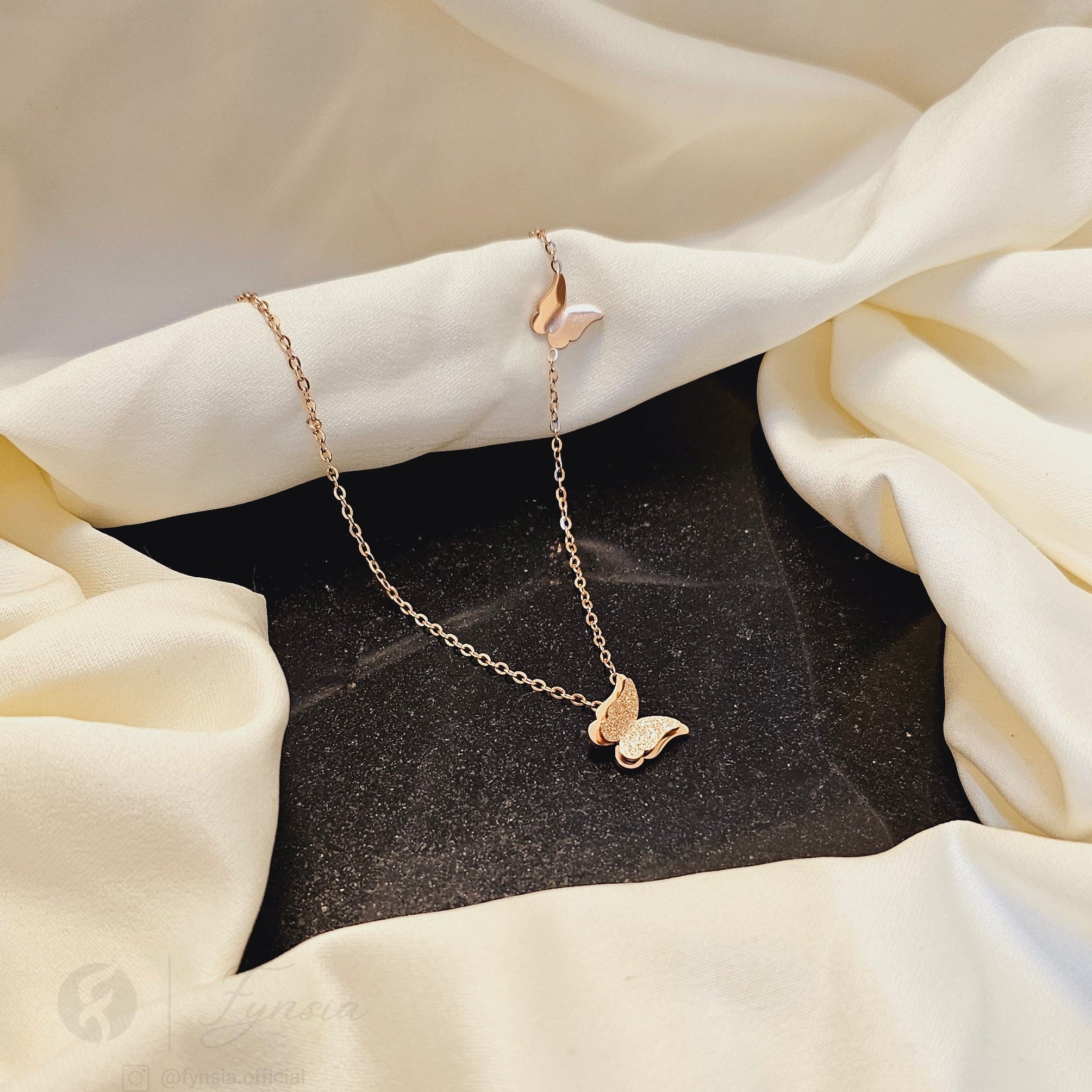 Butterfly Kiss Rosegold Pendant Chain | Fynsia