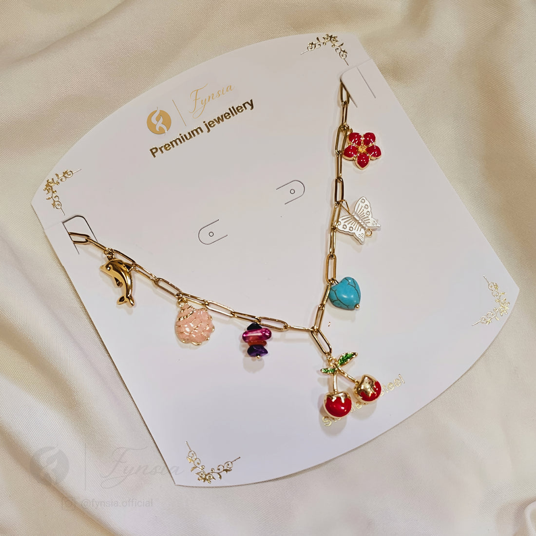 Elara Neckchain – 18K Gold Tone Stainless Steel | Fynsia