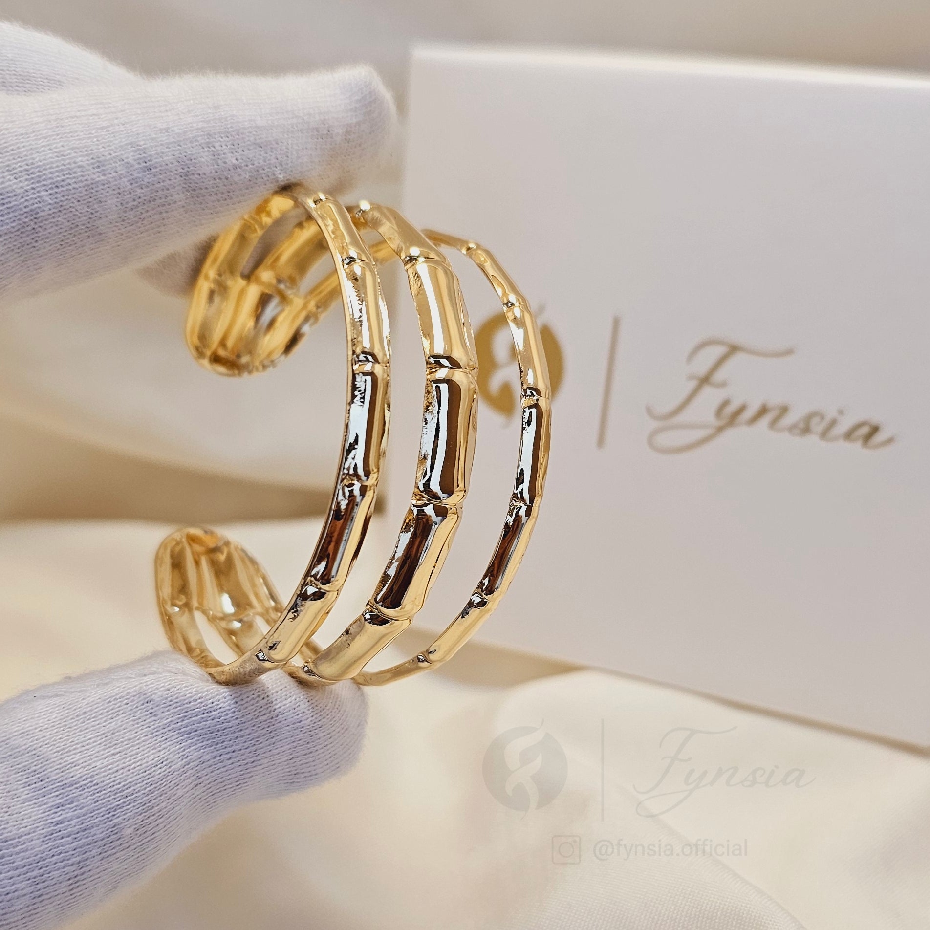 Kiara Golden Kada Ring – Anti-Tarnish Adjustable Bracelet Ring | Fynsia