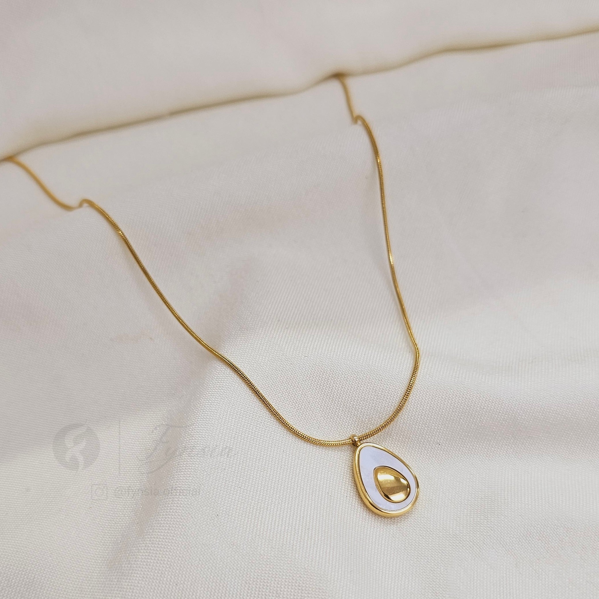 SALE ANTI-TARNISH PENDANT - 64 | Fynsia