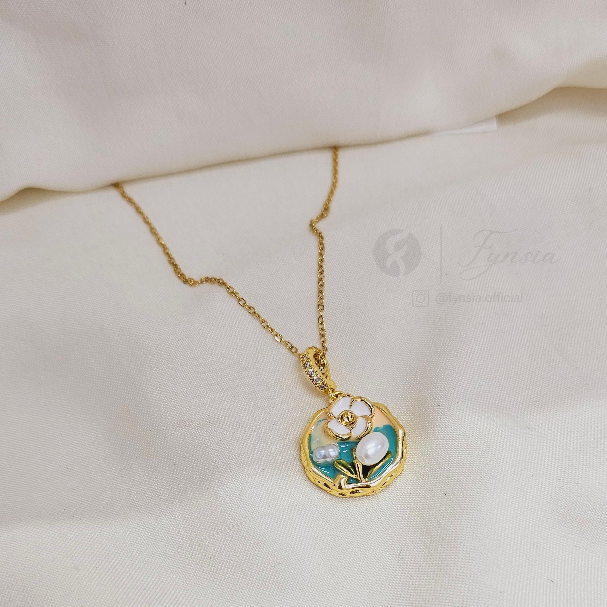 Rose Petal Golden Pendant Chain | Fynsia