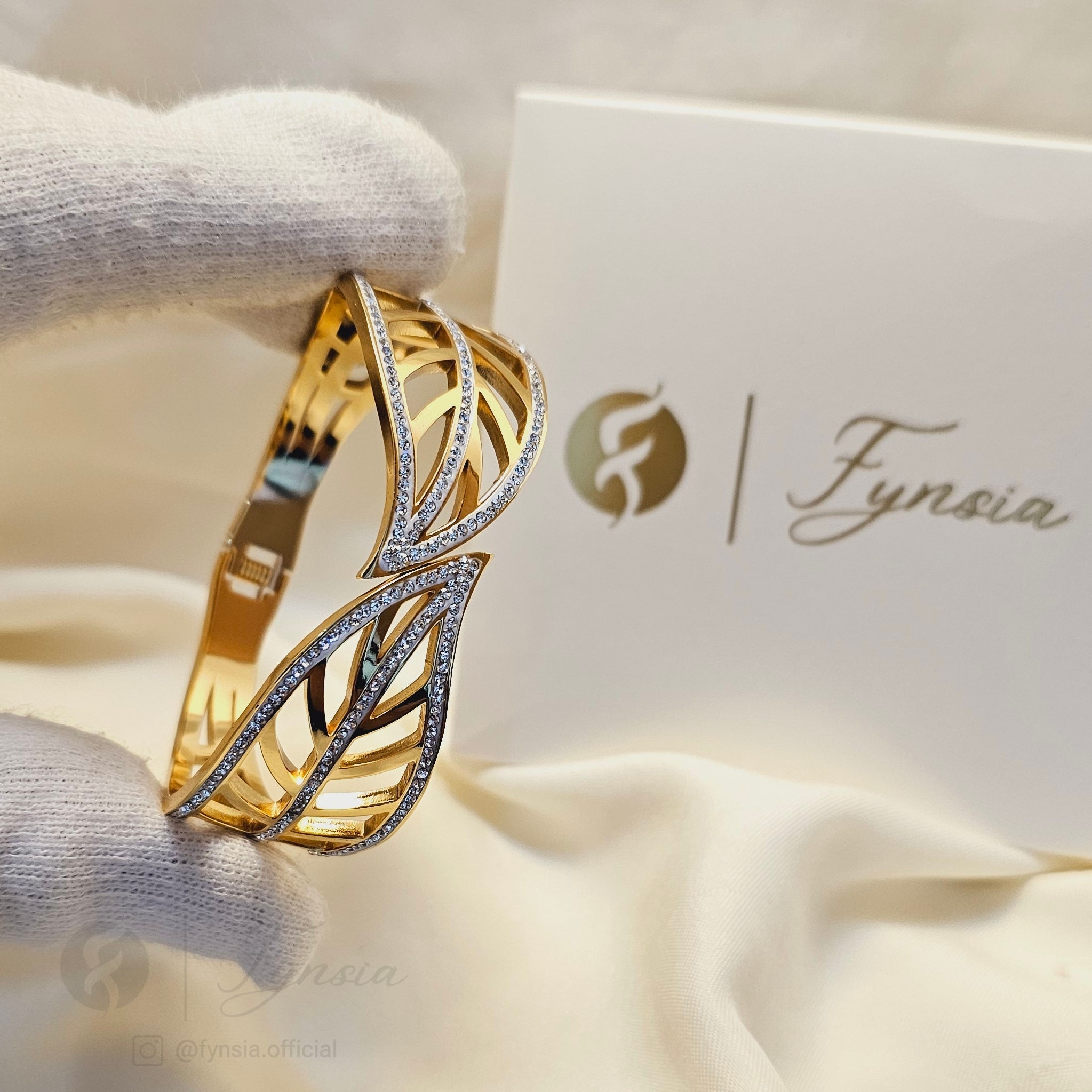 Sun-Daze Golden Anti Tarnish Kada – Stainless Steel Bracelet | Fynsia