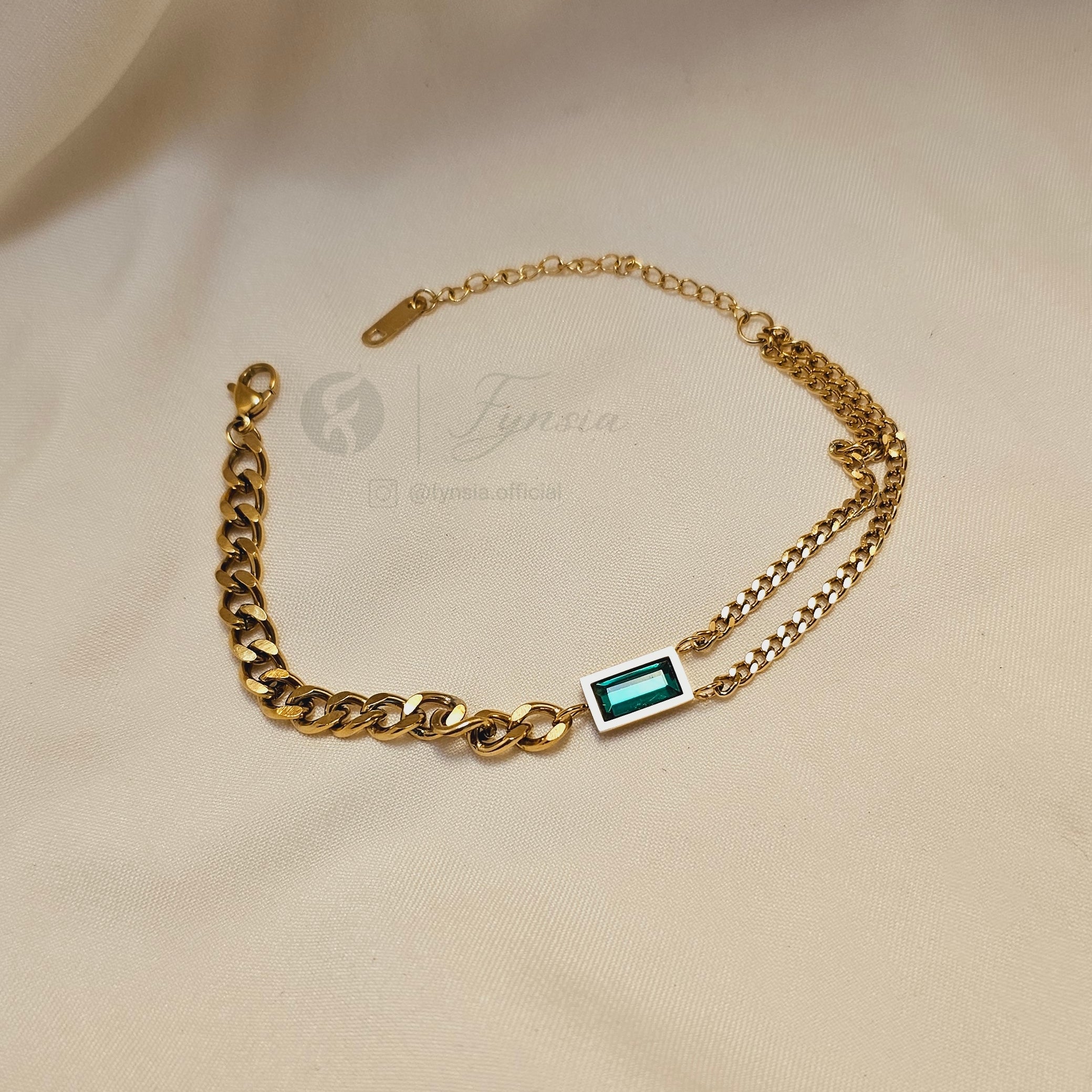 Zoe 18k Gold Tone Stainless Steel Adjustable Bracelet - Anti Tarnish | Fynsia