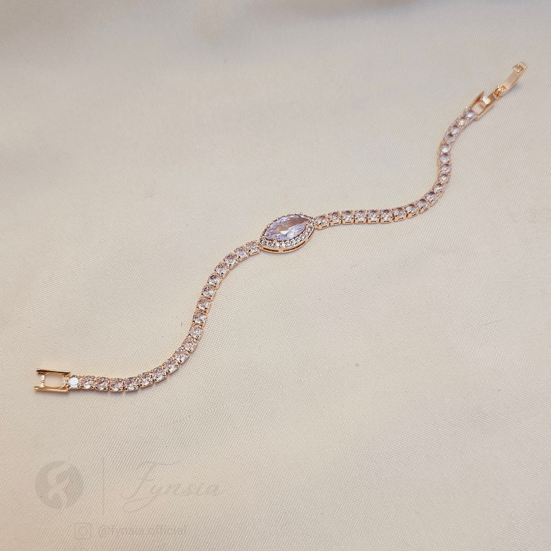 Rosegold Zirconia Marquise Bracelet - Anti Tarnish | Fynsia