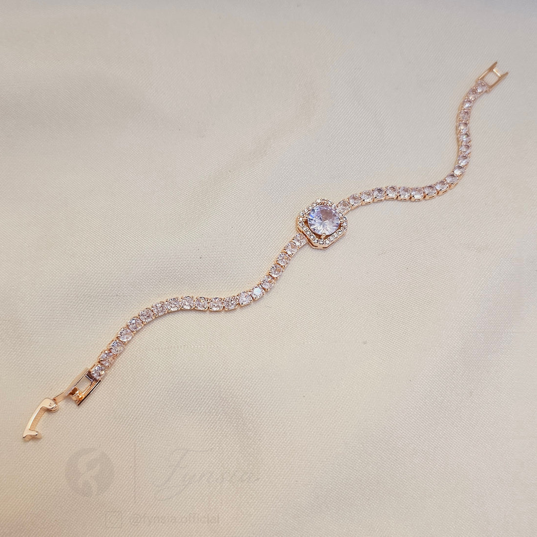 Rosegold Zirconia Quadro Bracelet - Anti Tarnish | Fynsia
