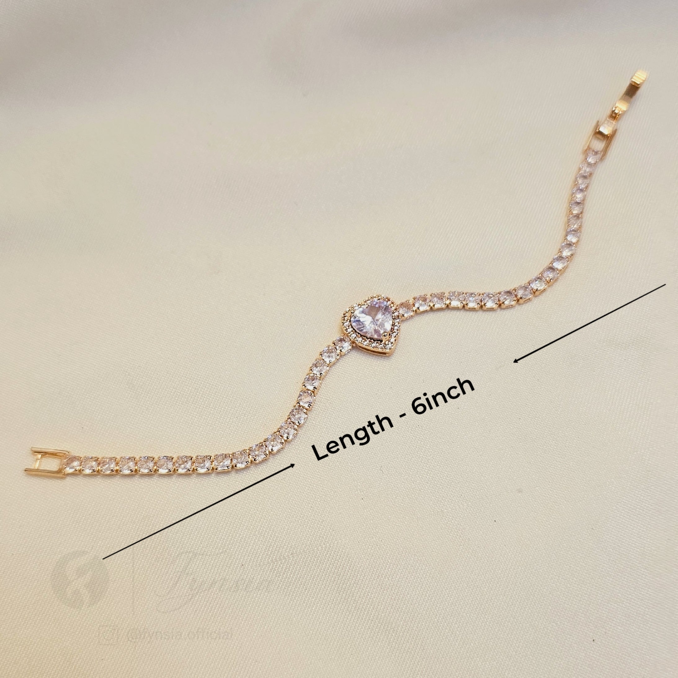 Rosegold Zirconia Heart Bracelet - Anti Tarnish | Fynsia