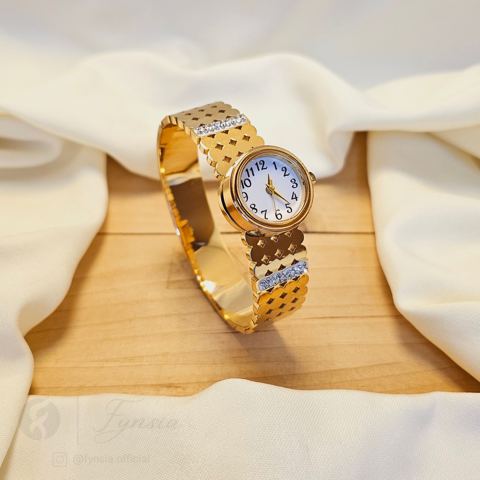 Noir Dial Golden Watch Kada – Anti Tarnish Stainless Steel Bracelet Watch | Fynsia