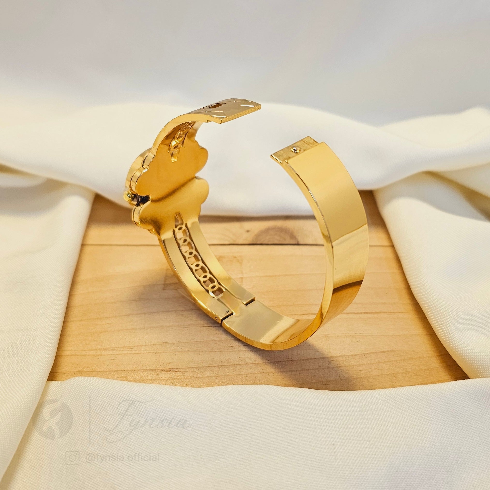 Luxe Edge Golden Watch Kada – Anti Tarnish Stainless Steel Daily Wear | Fynsia