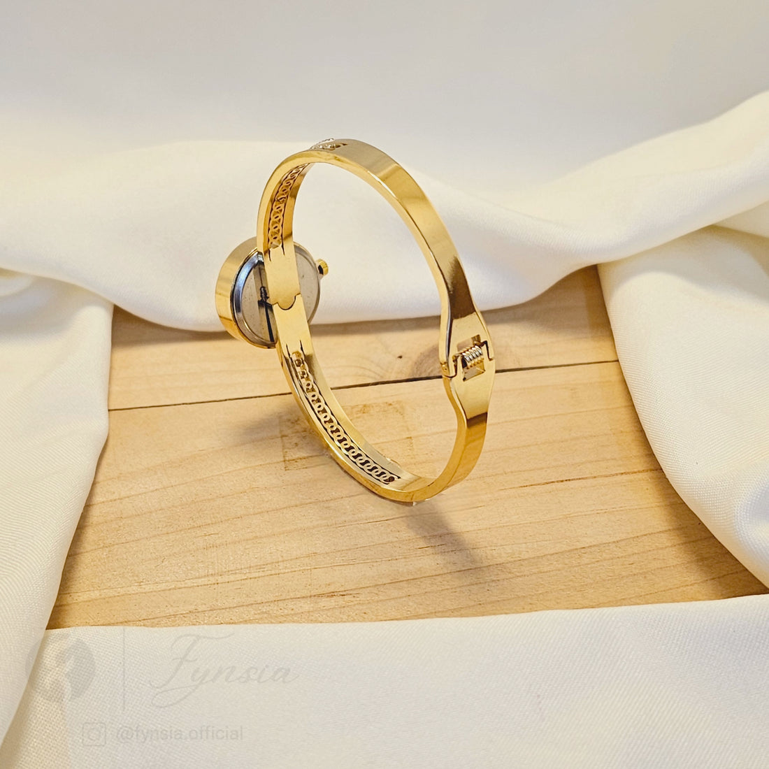 Elite Frame Golden Watch Kada – Premium Stainless Steel Bracelet Watch | Fynsia
