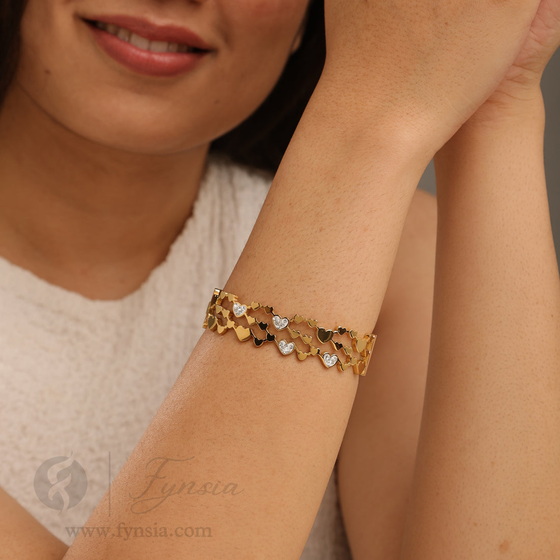 Sofia Golden Anti Tarnish Kada – Stainless Steel Bracelet | Fynsia