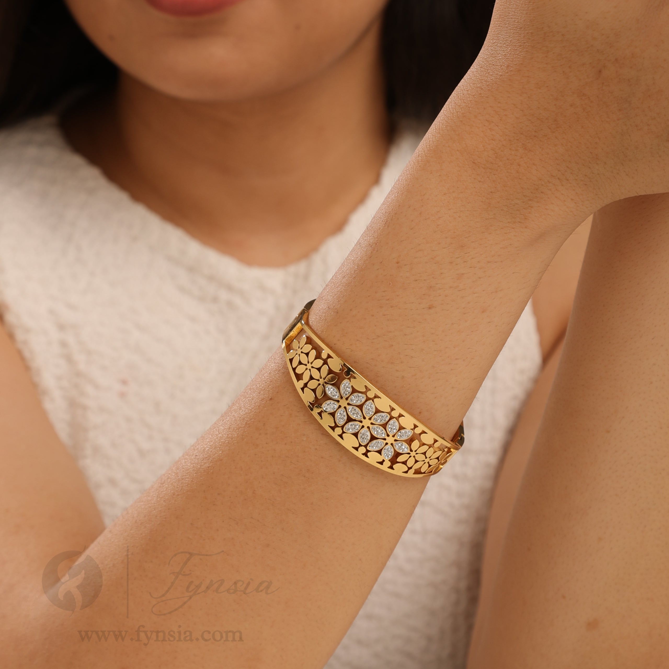 Meera Golden Anti Tarnish Kada – Stainless Steel Bracelet | Fynsia