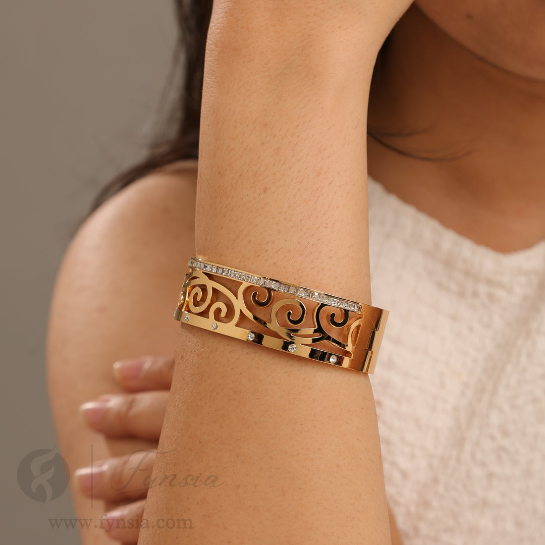 Ariana Anti Tarnish Kada – Stainless Steel Bracelet | Fynsia