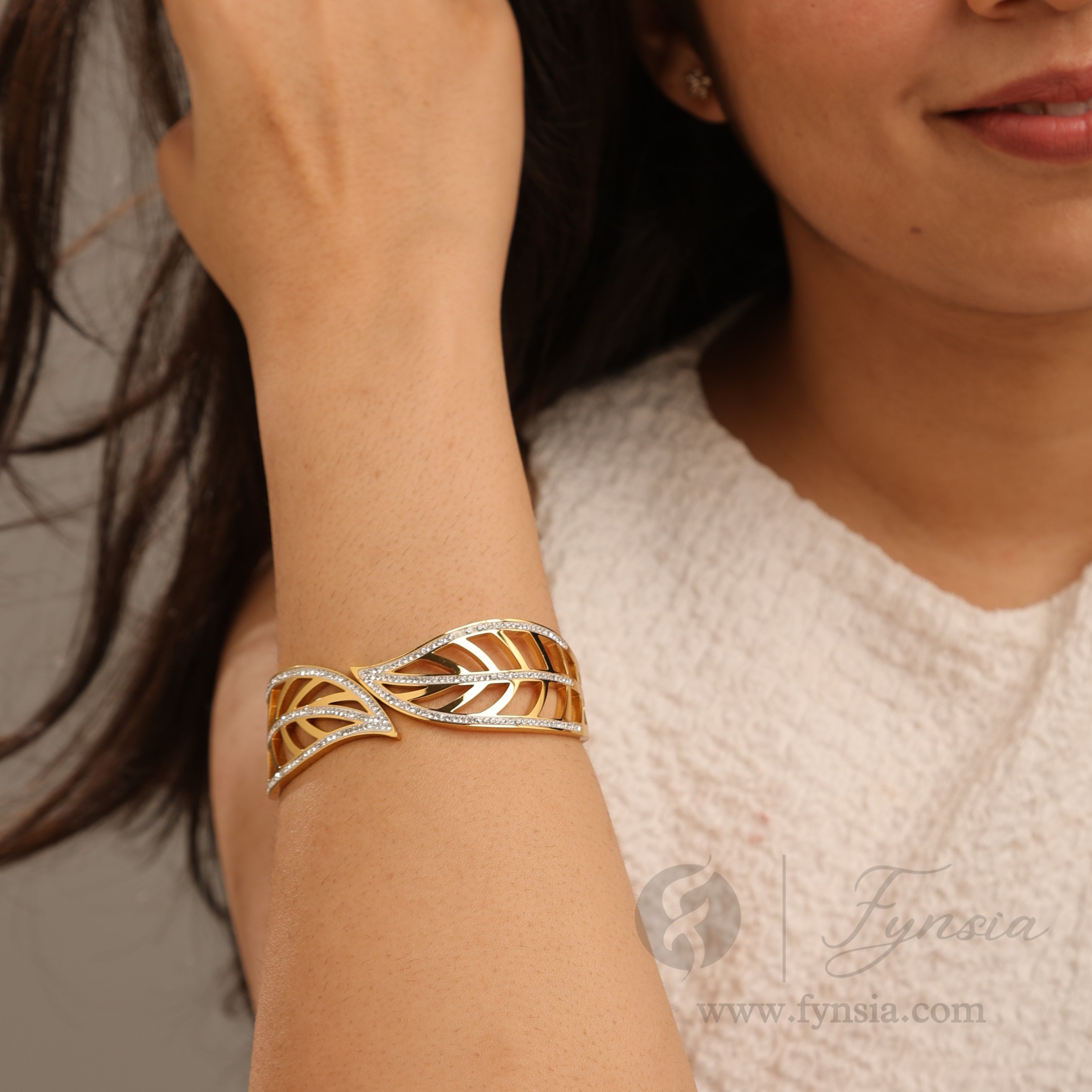 Sun-Daze Golden Anti Tarnish Kada – Stainless Steel Bracelet | Fynsia