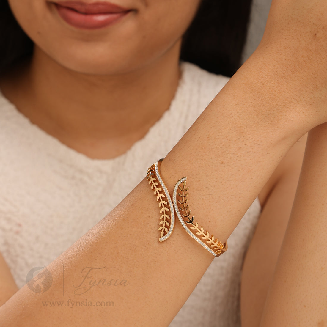 Ayla Golden Anti Tarnish Kada – Stainless Steel Bracelet | Fynsia