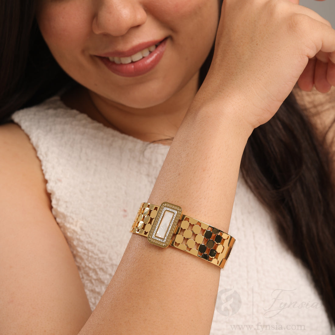 Elina Golden Anti Tarnish Kada – Stainless Steel Bracelet | Fynsia