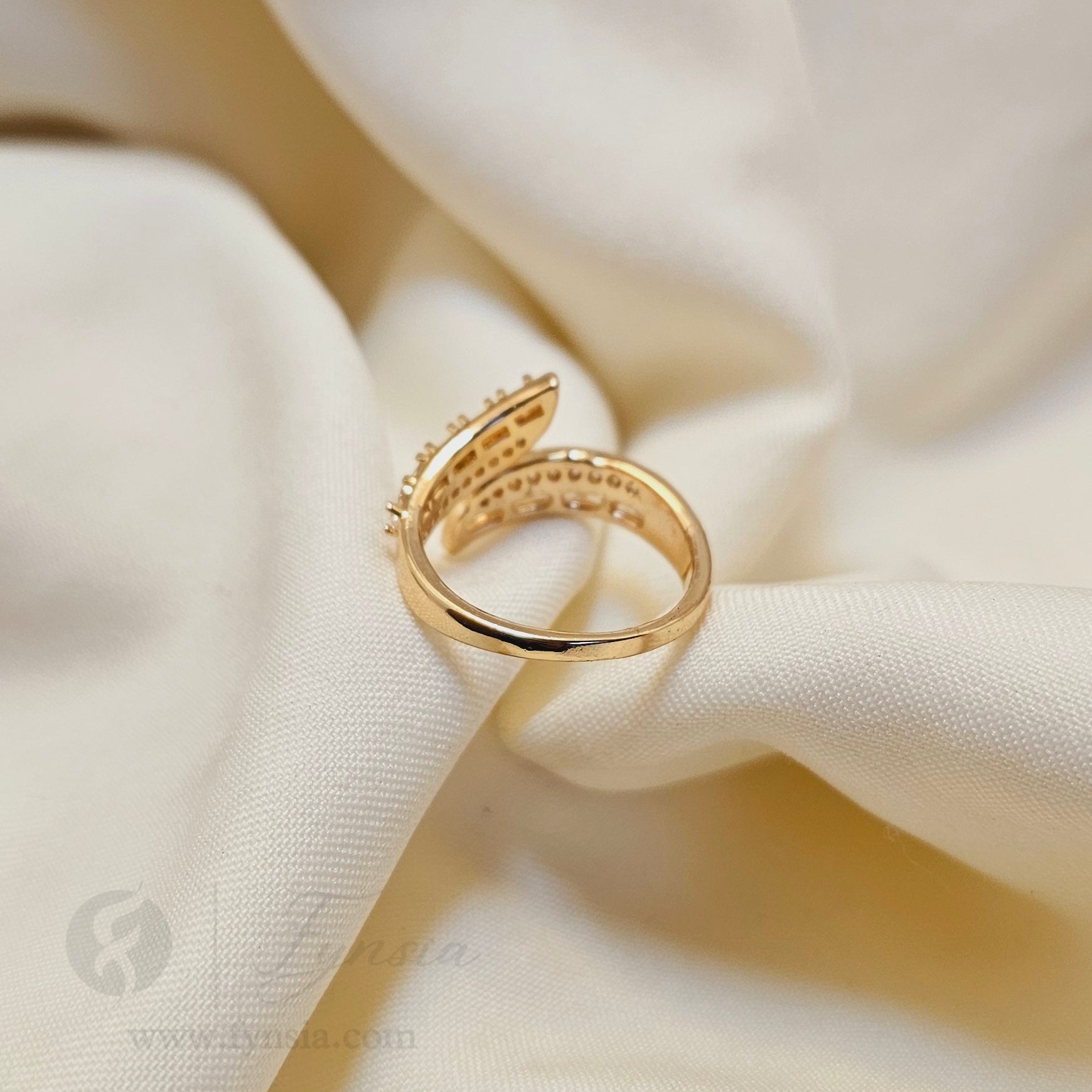 Zoe Gold Ring For Women - Anti Tarnish | Fynsia