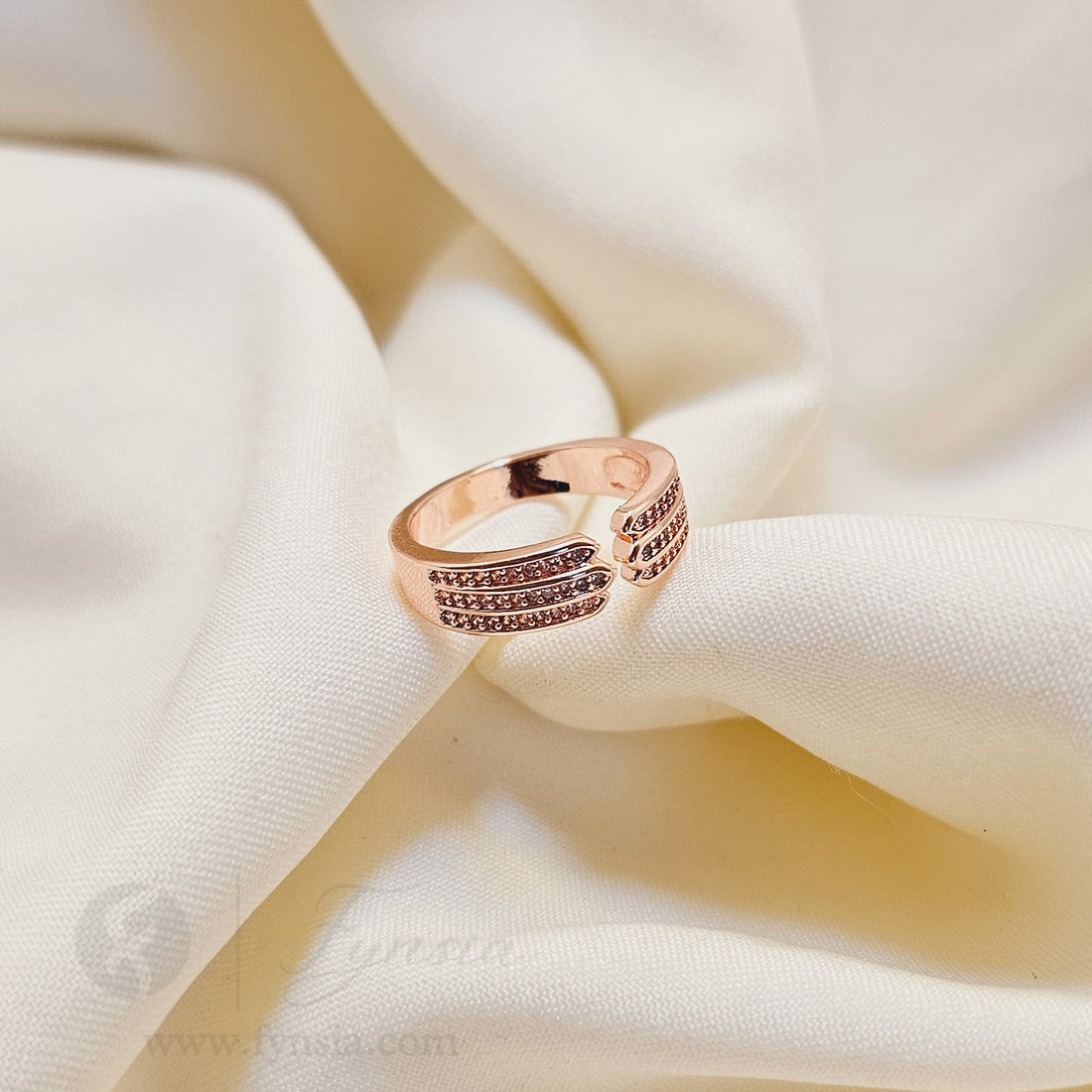 Zarqash Rosegold Ring For Women - Anti Tarnish | Fynsia