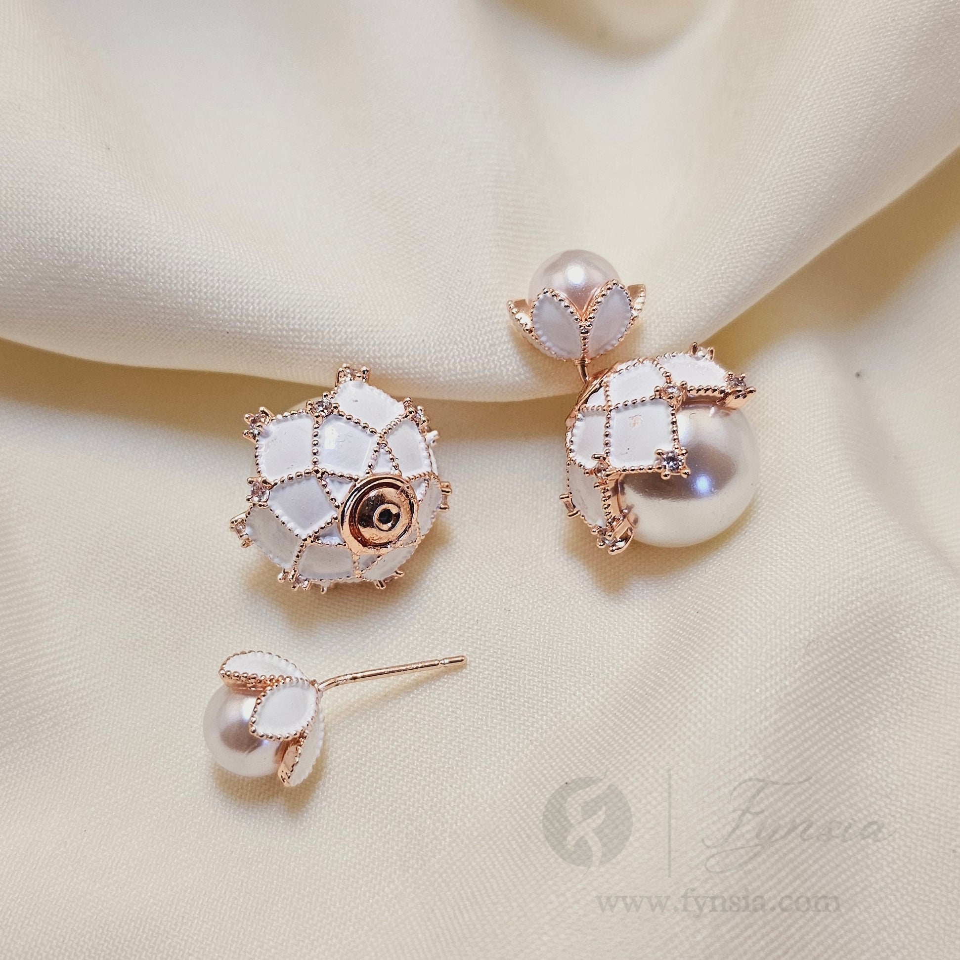 Dual Top White Enamel Stud | Fynsia