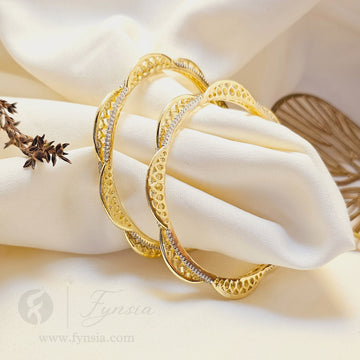 Aasha 18k Gold Tone 2pc Aasha American Diamond Bangles| Fynsia