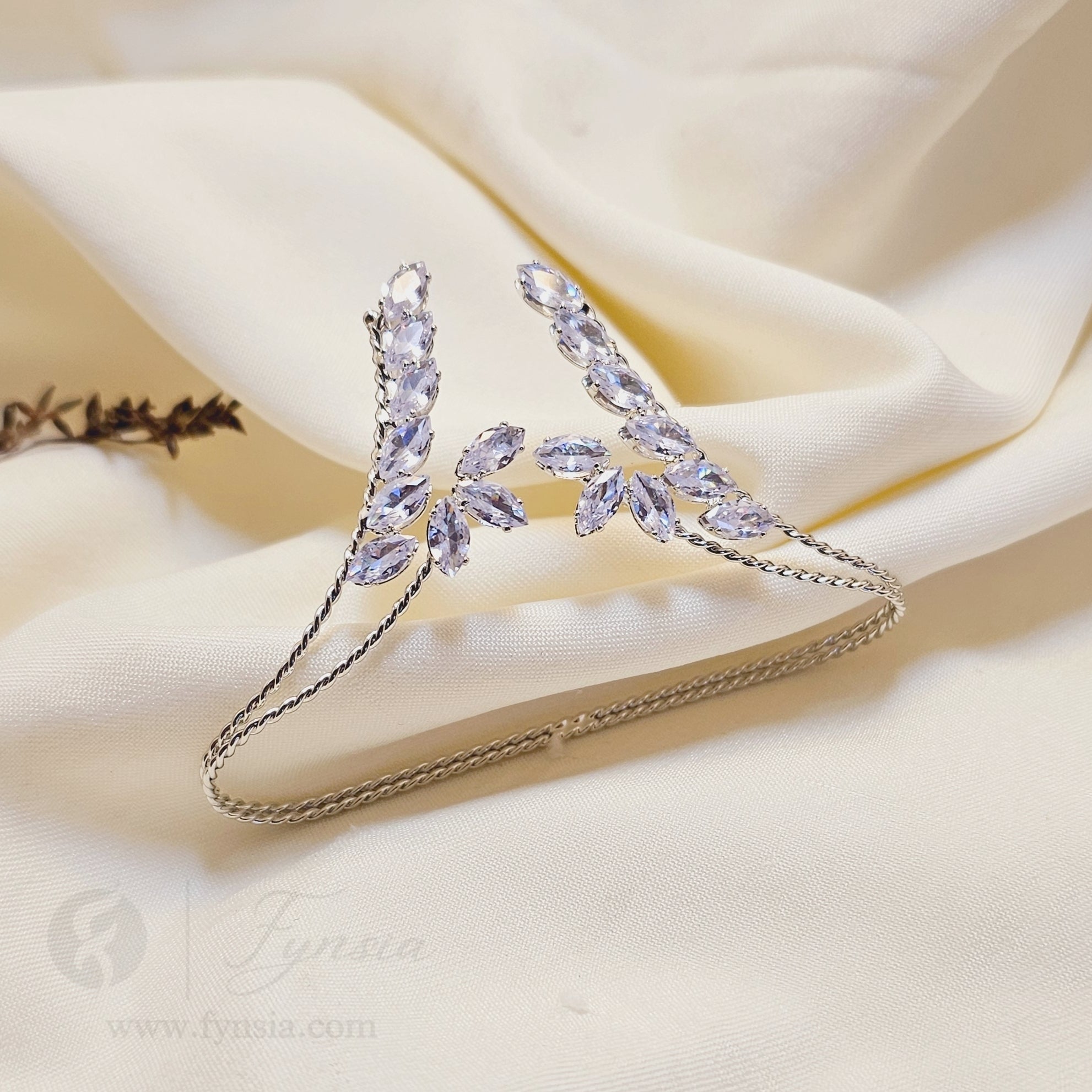 Farha Silver Handcuff - Anti-Tarnish | Fynsia