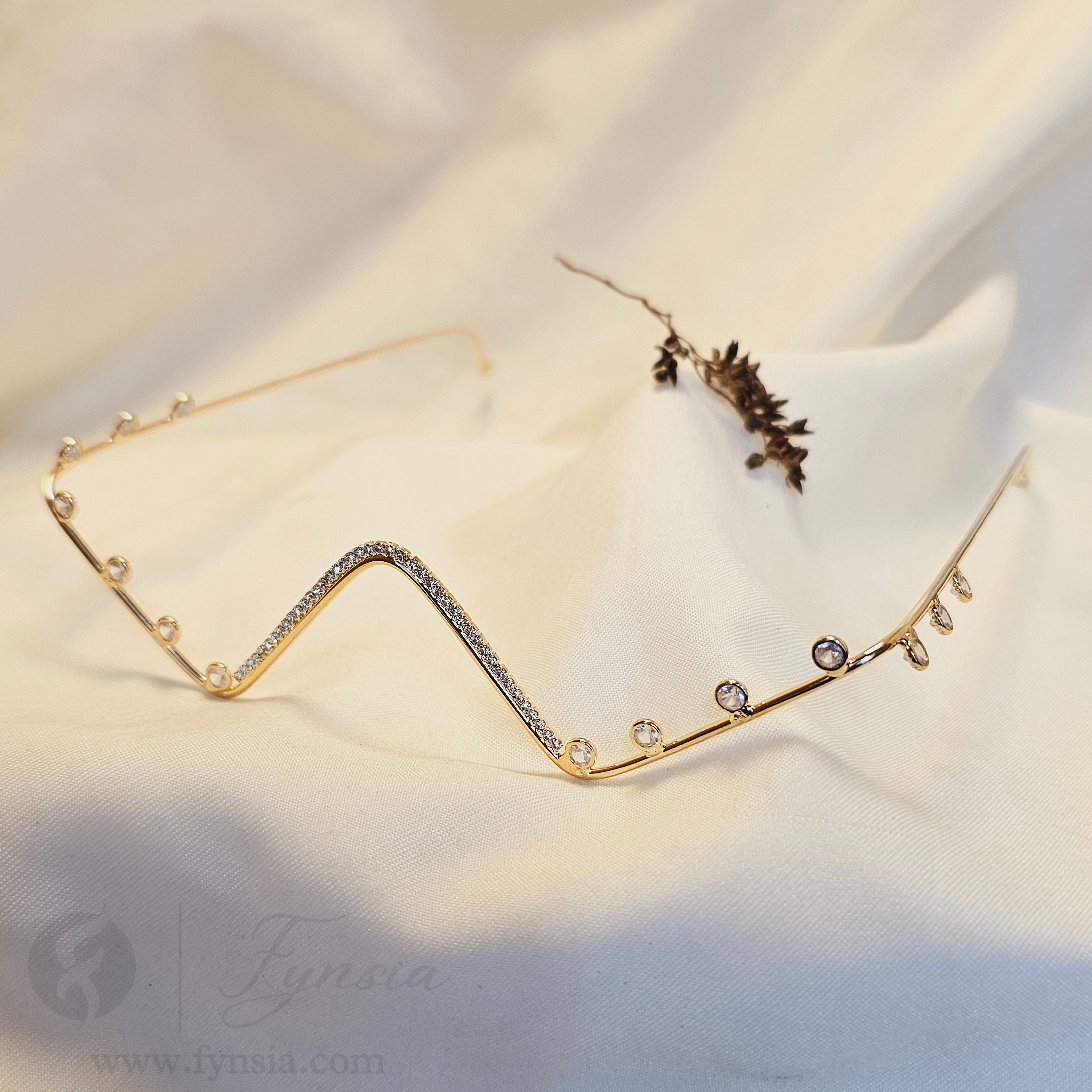 Swara Zirconia Trendy Facelet | Fynsia