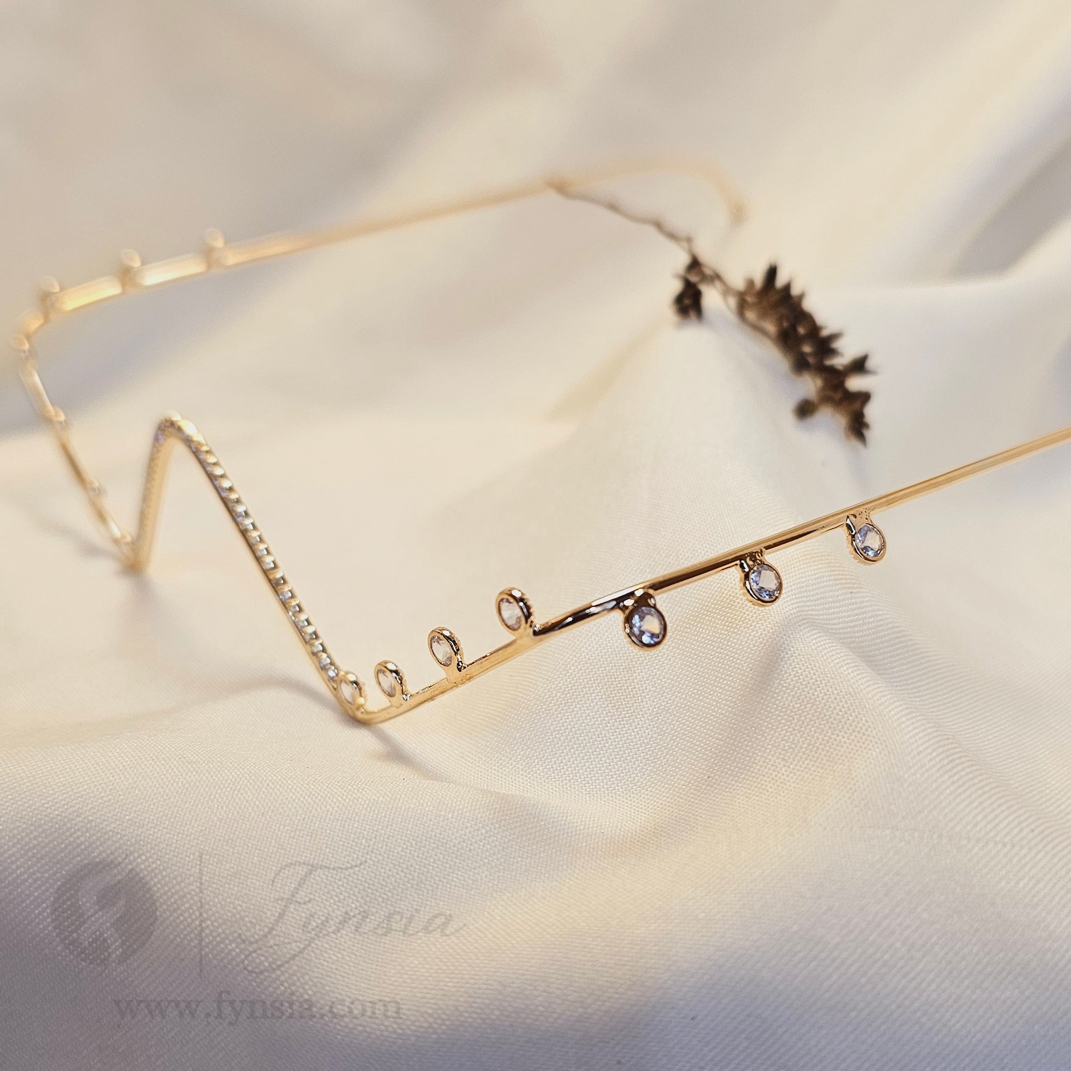 Swara Zirconia Trendy Facelet | Fynsia