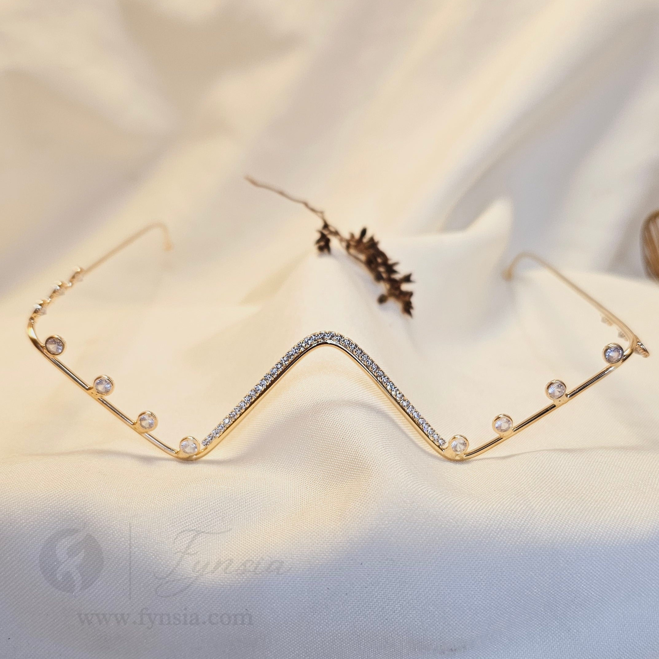 Swara Zirconia Trendy Facelet | Fynsia