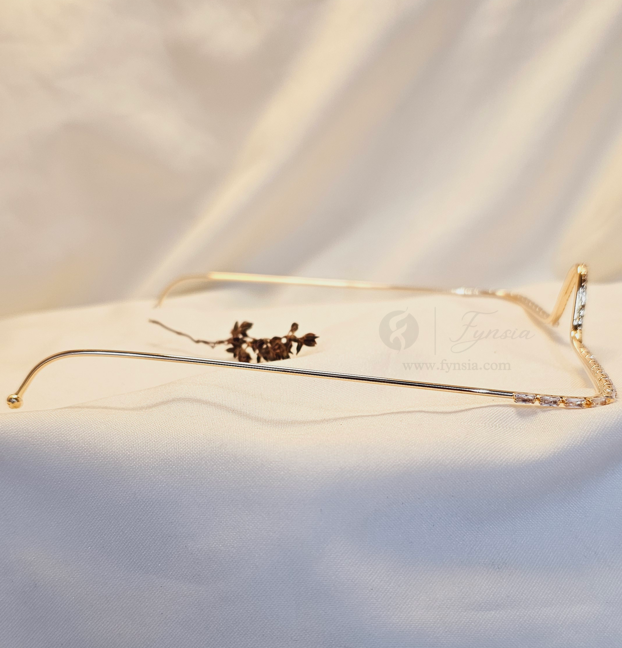 Twarita Zirconia Trendy Facelet | Fynsia