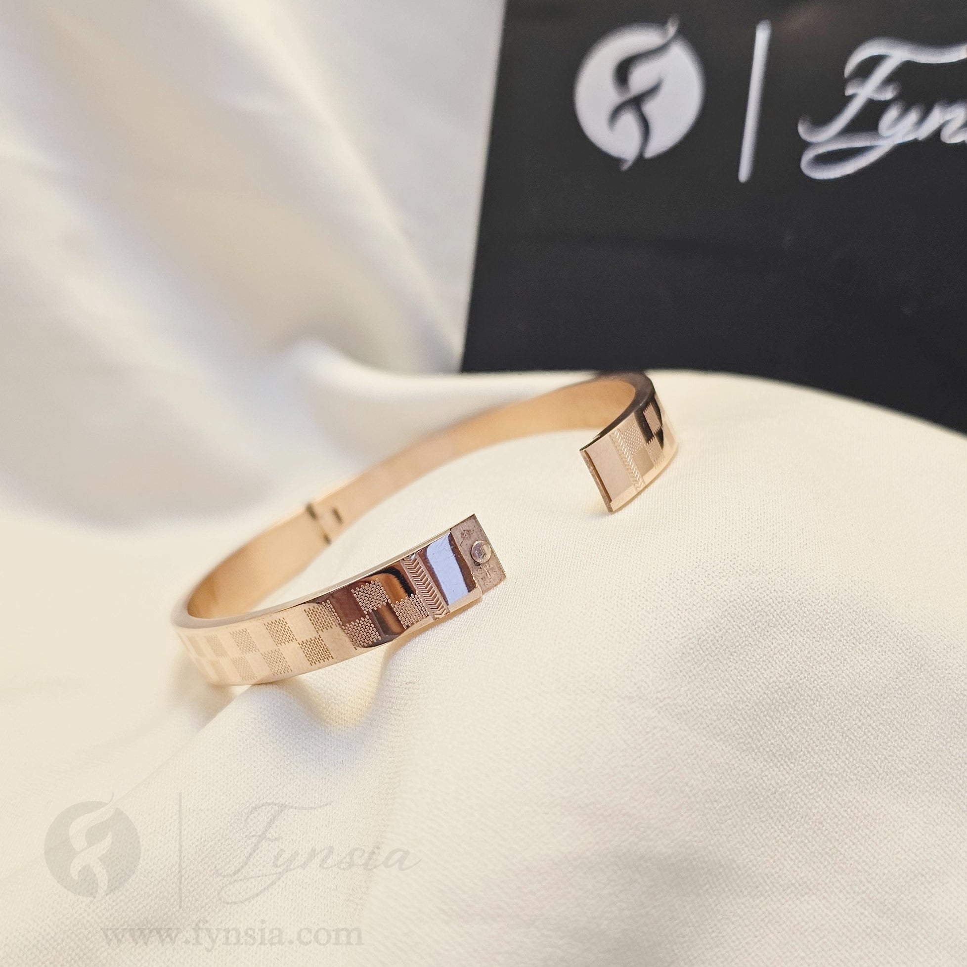 Shiva Men's Kada - 18k Rosegold tone | Fynsia