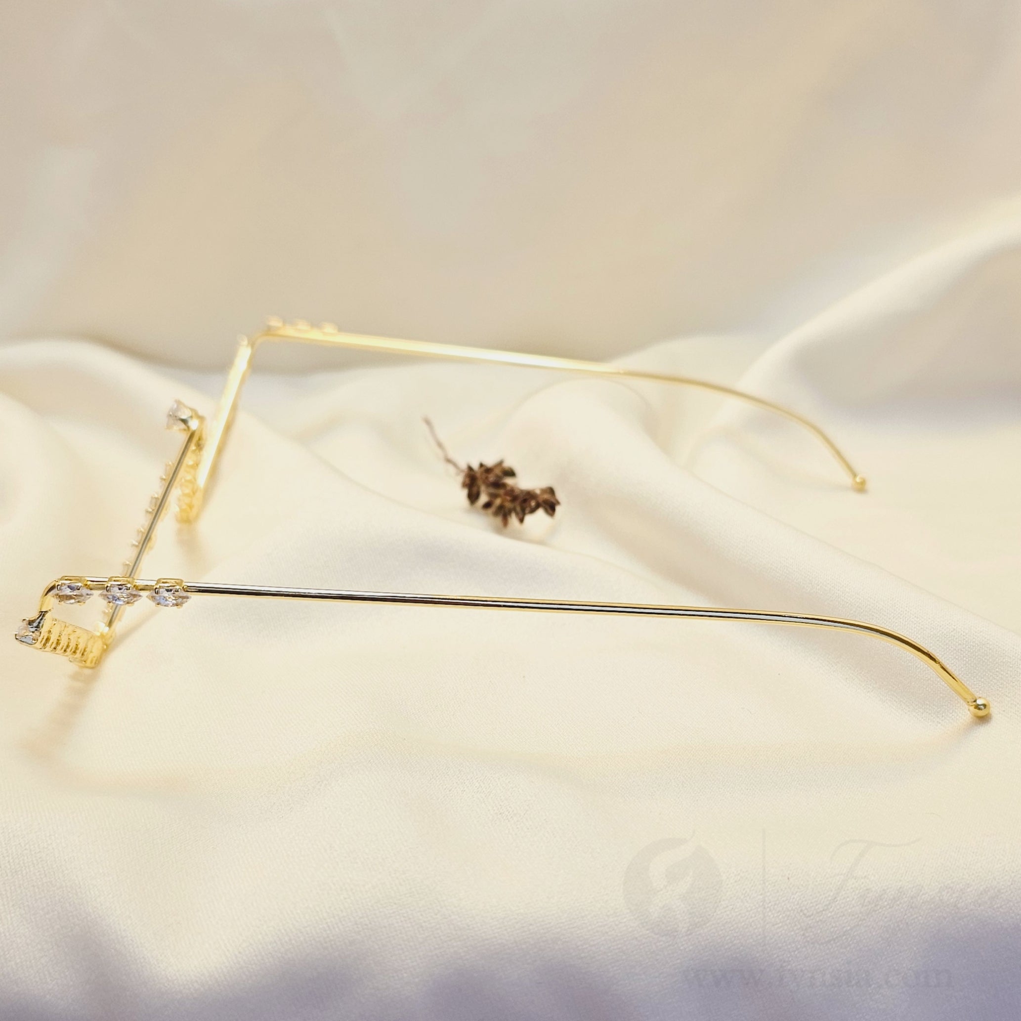Gauri Zirconia Trendy Facelet | Fynsia