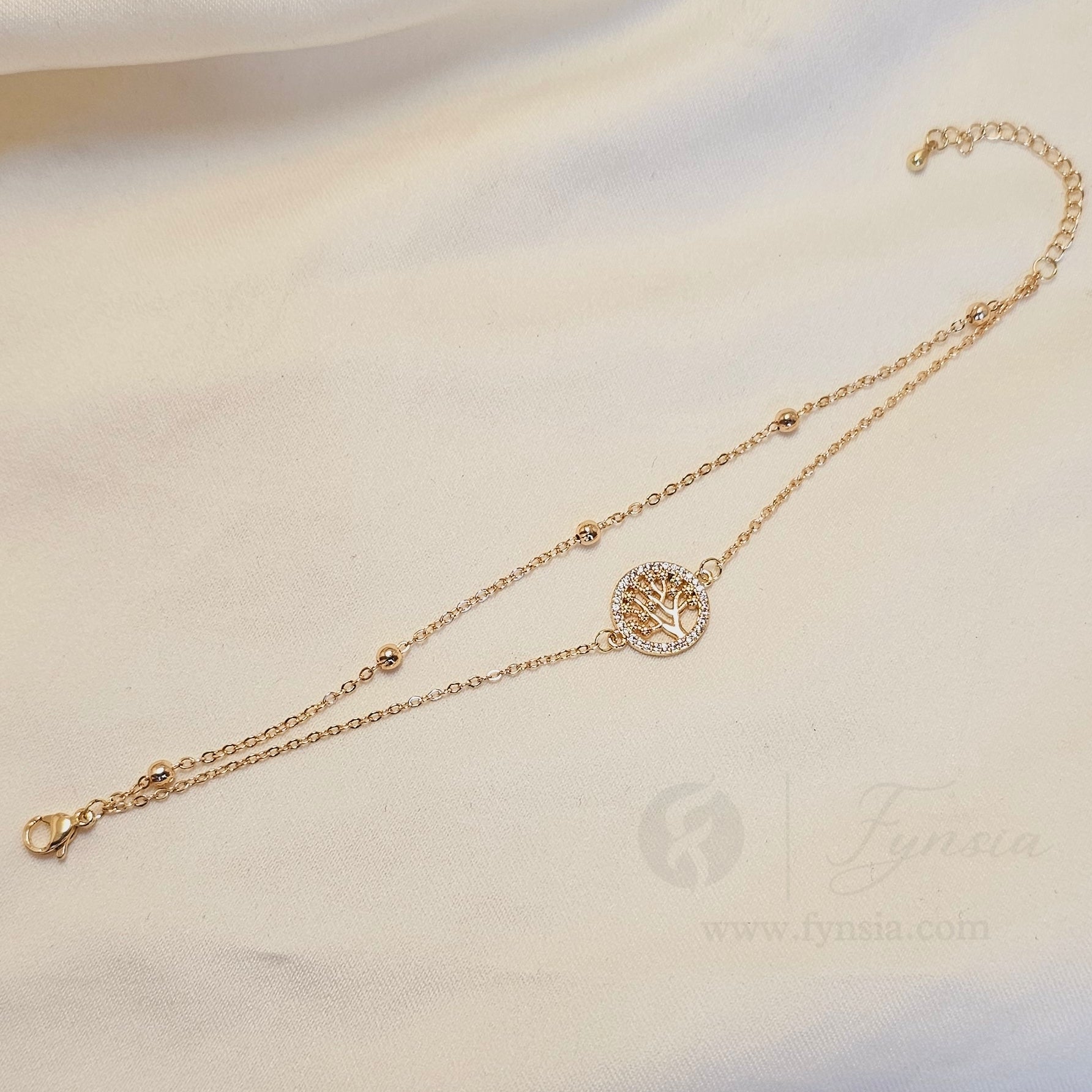 Claire 18k Gold Tone Stainless Steel Adjustable Bracelet - Anti Tarnish | Fynsia