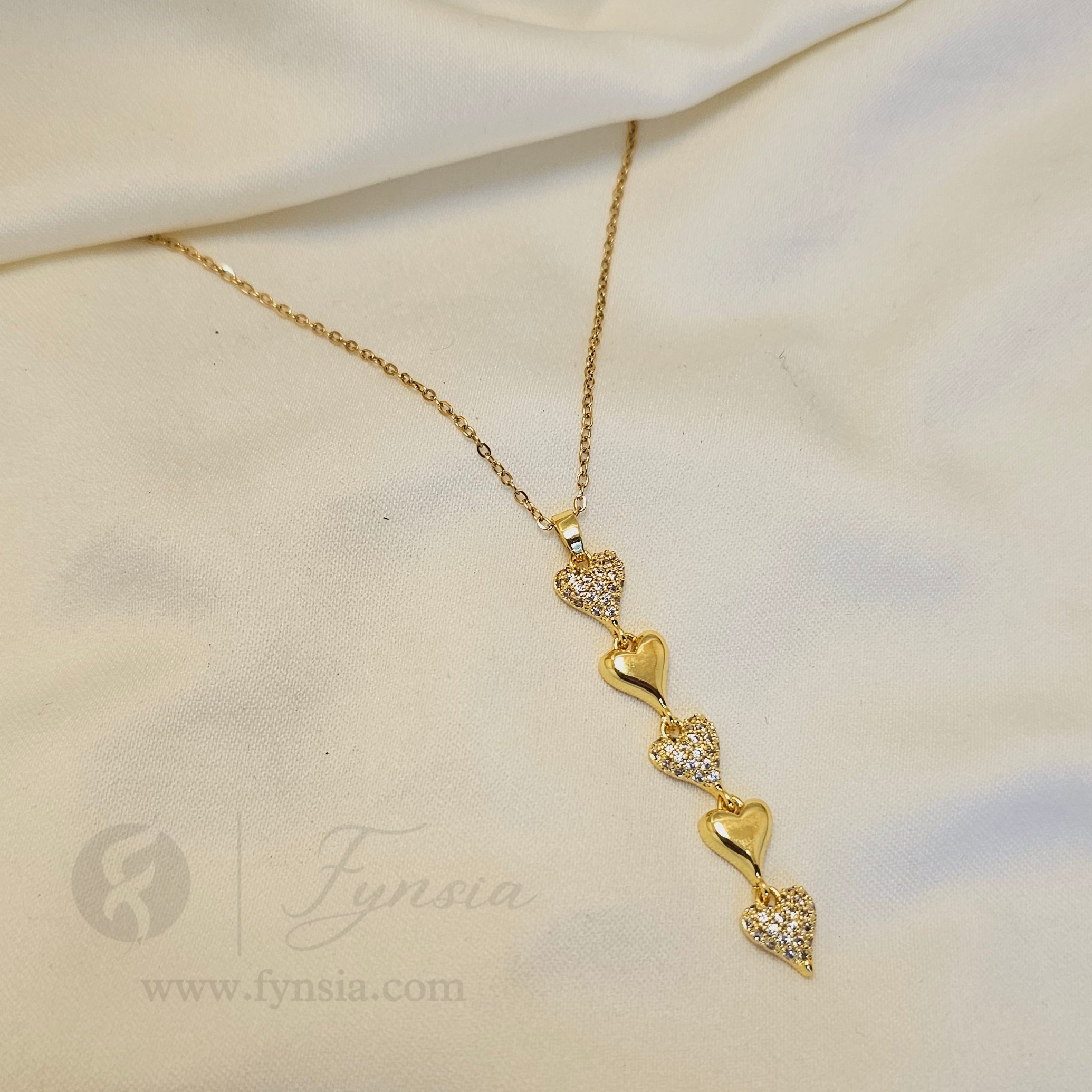 Hope Long Neckchain – 18K Gold Tone Stainless Steel | Fynsia