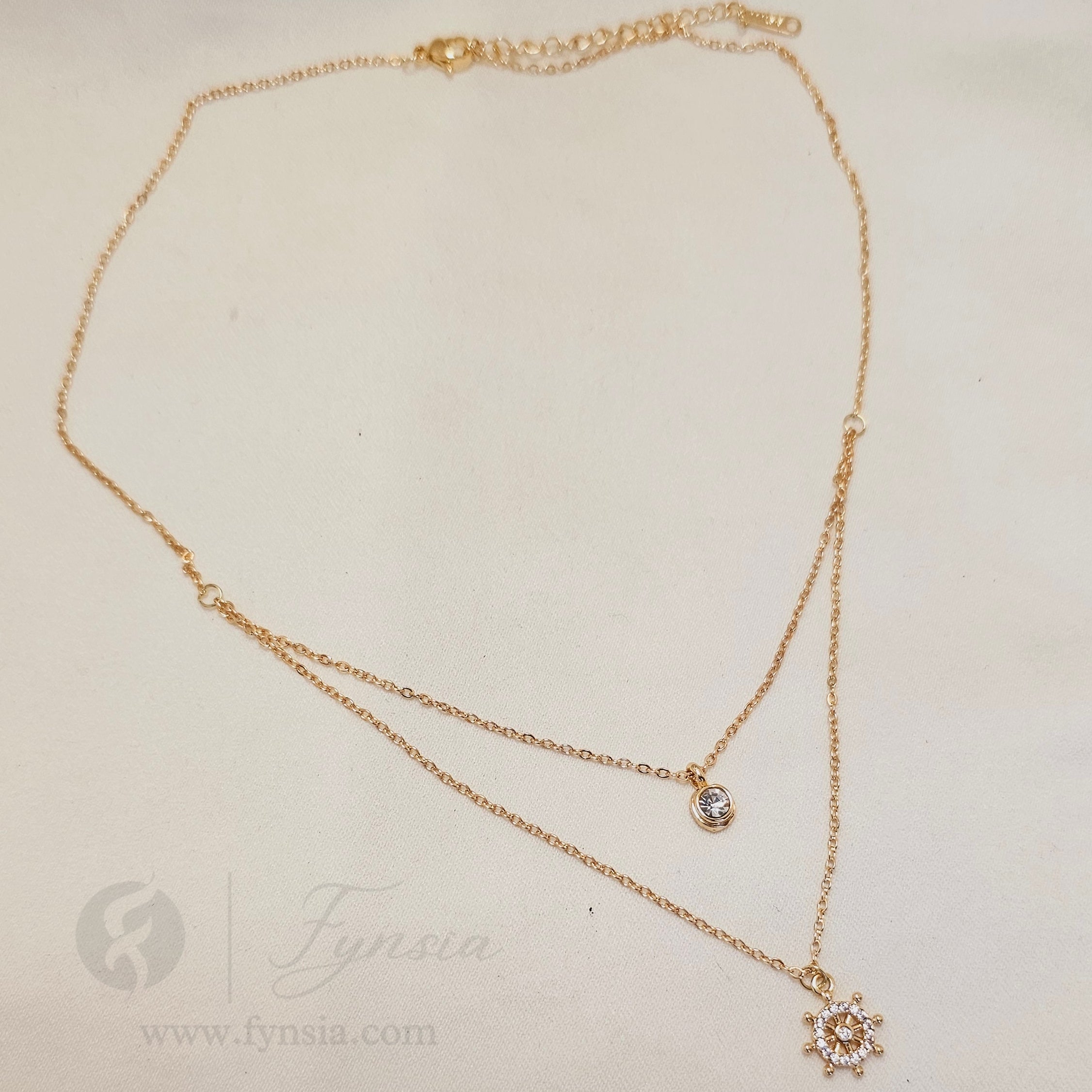 Snowflake Dual Layered Neckchain – 18K Gold Tone Stainless Steel | Fynsia