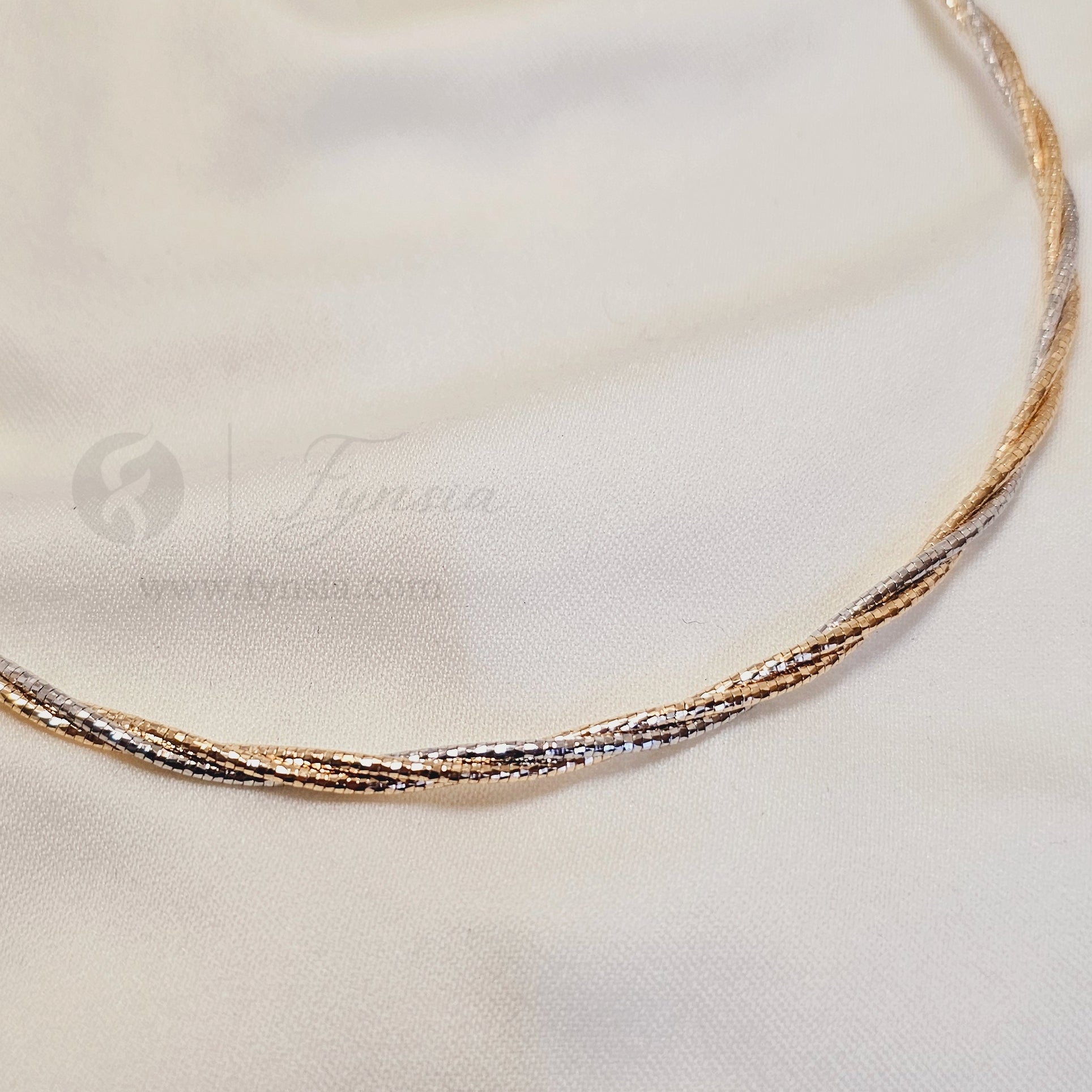 Xuping 2-Layer Twisted Neckchain - Demi-Fine Jewelry - 2 Tone Plating | Fynsia