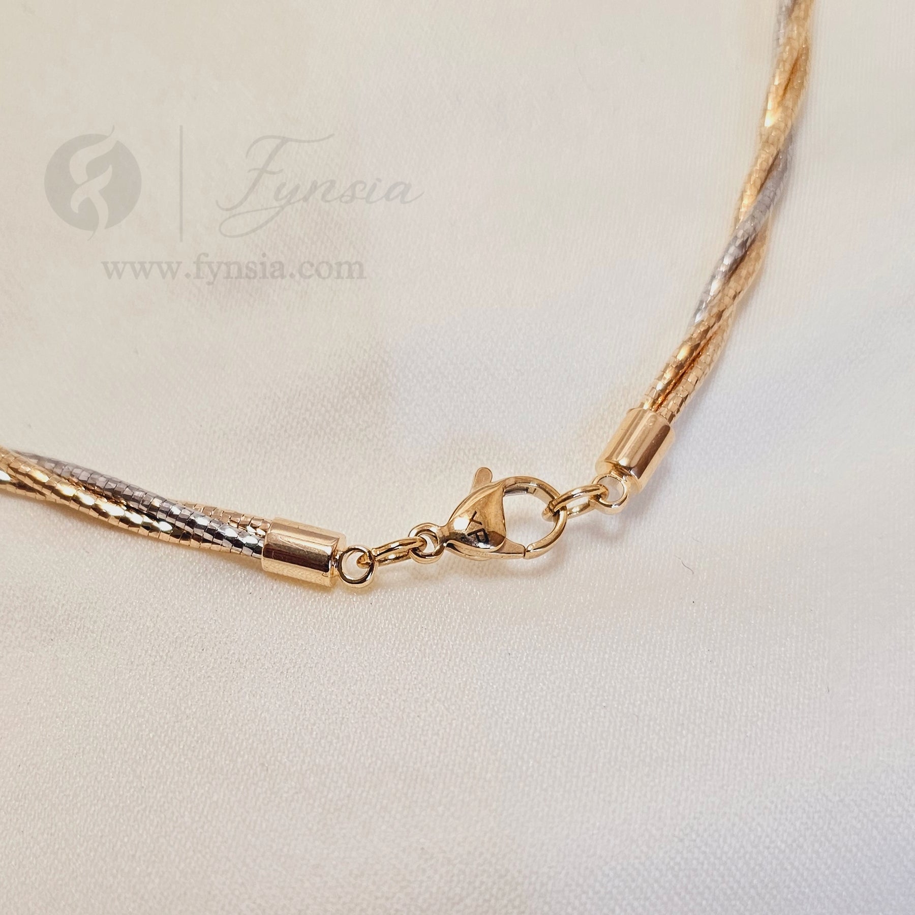 Xuping 2-Layer Twisted Neckchain - Demi-Fine Jewelry - 2 Tone Plating | Fynsia