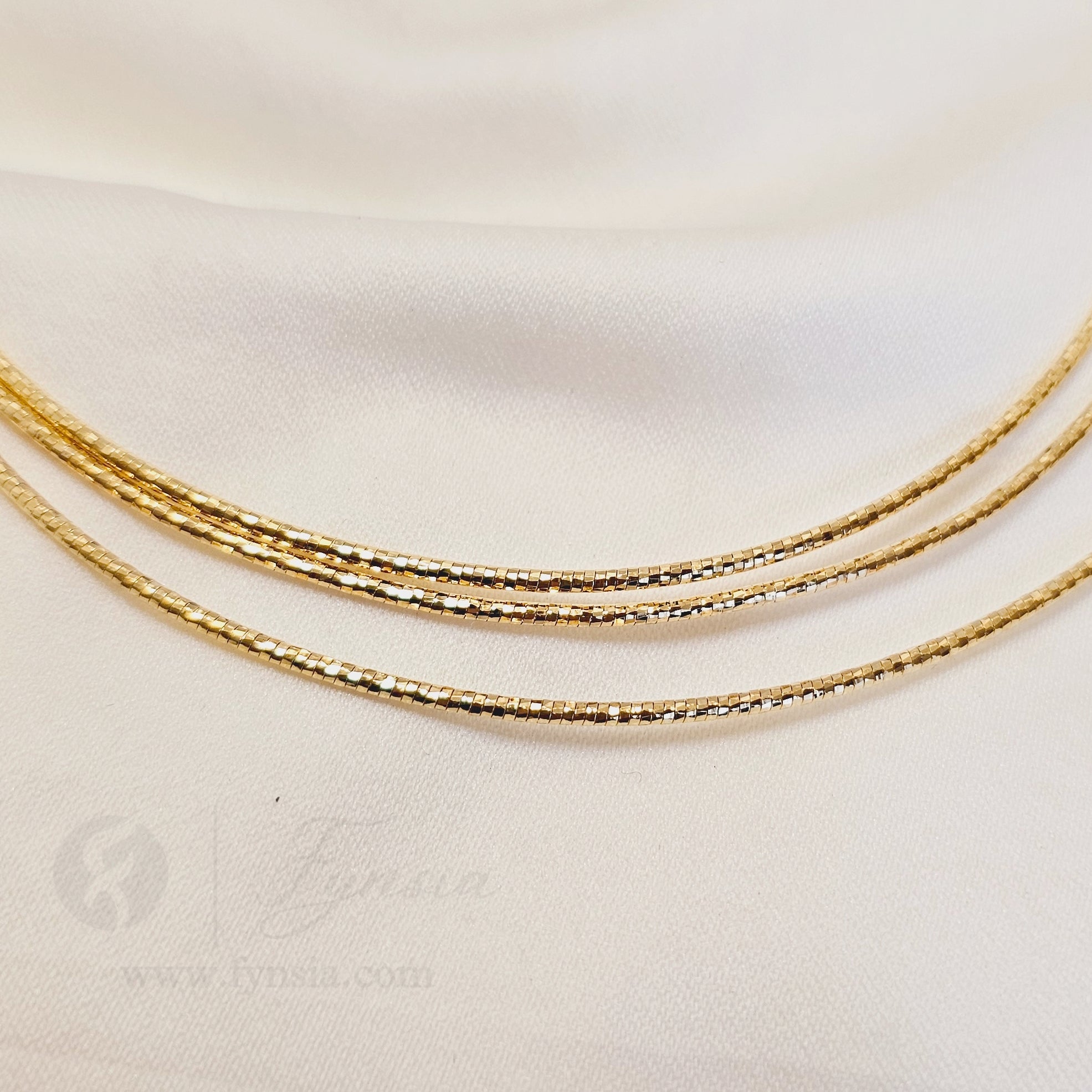 Xuping 3-Layer Herringbone Gold Tone Neckchain – Demi-Fine Jewelry | Fynsia -