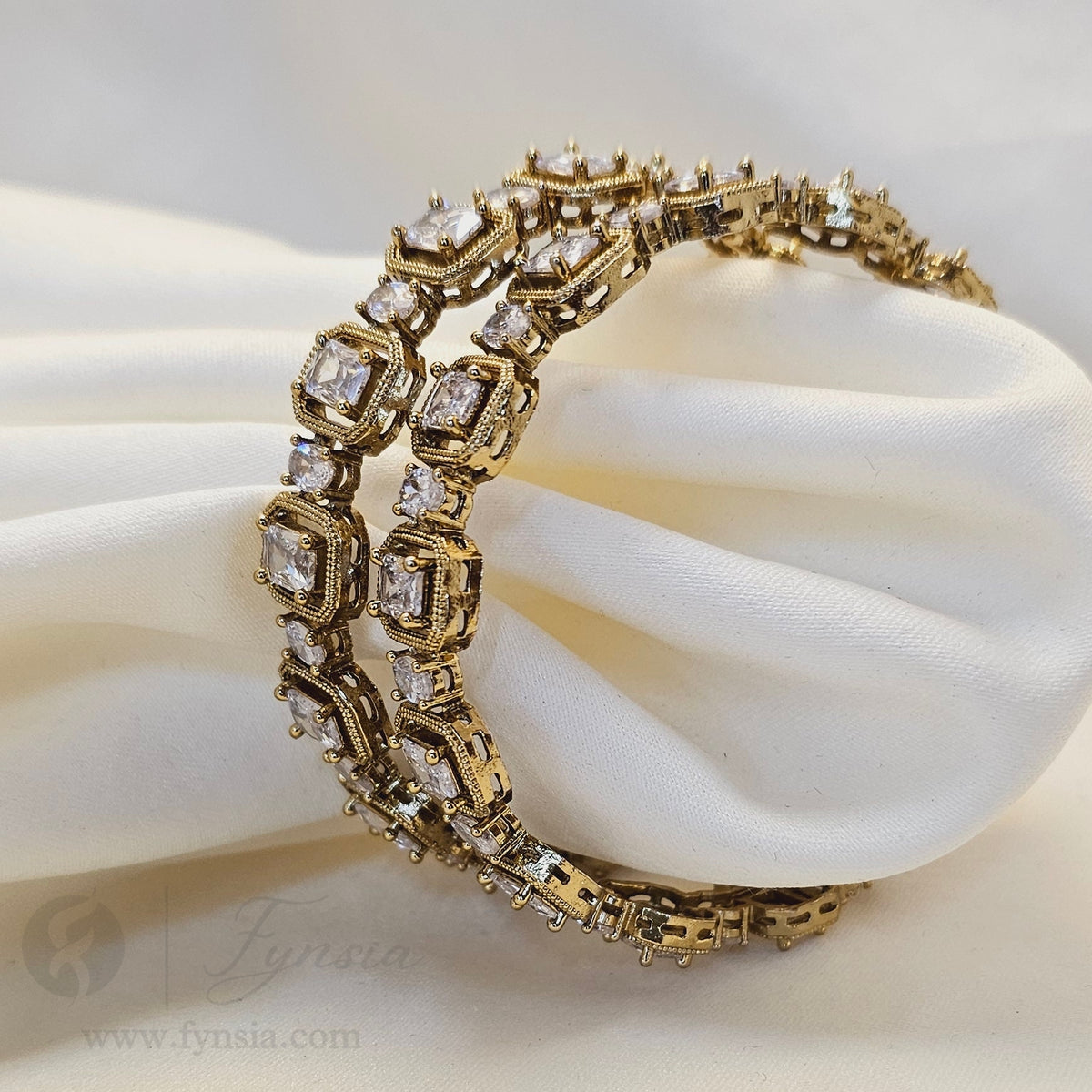 Premium White Antique Tone 2pc Bangles | Daily Wear bangles | Fynsia