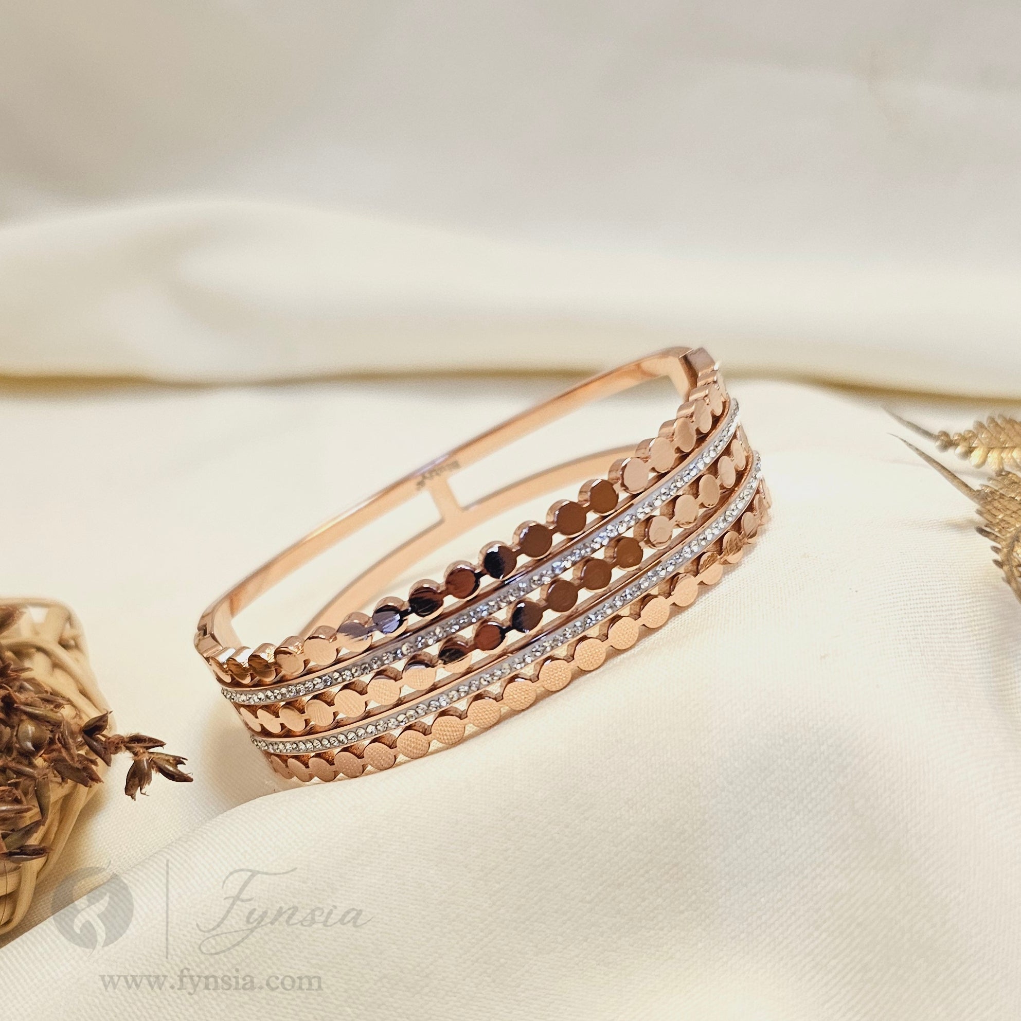 Sia Anti Tarnish Kada – Stainless Steel Bracelet | Fynsia