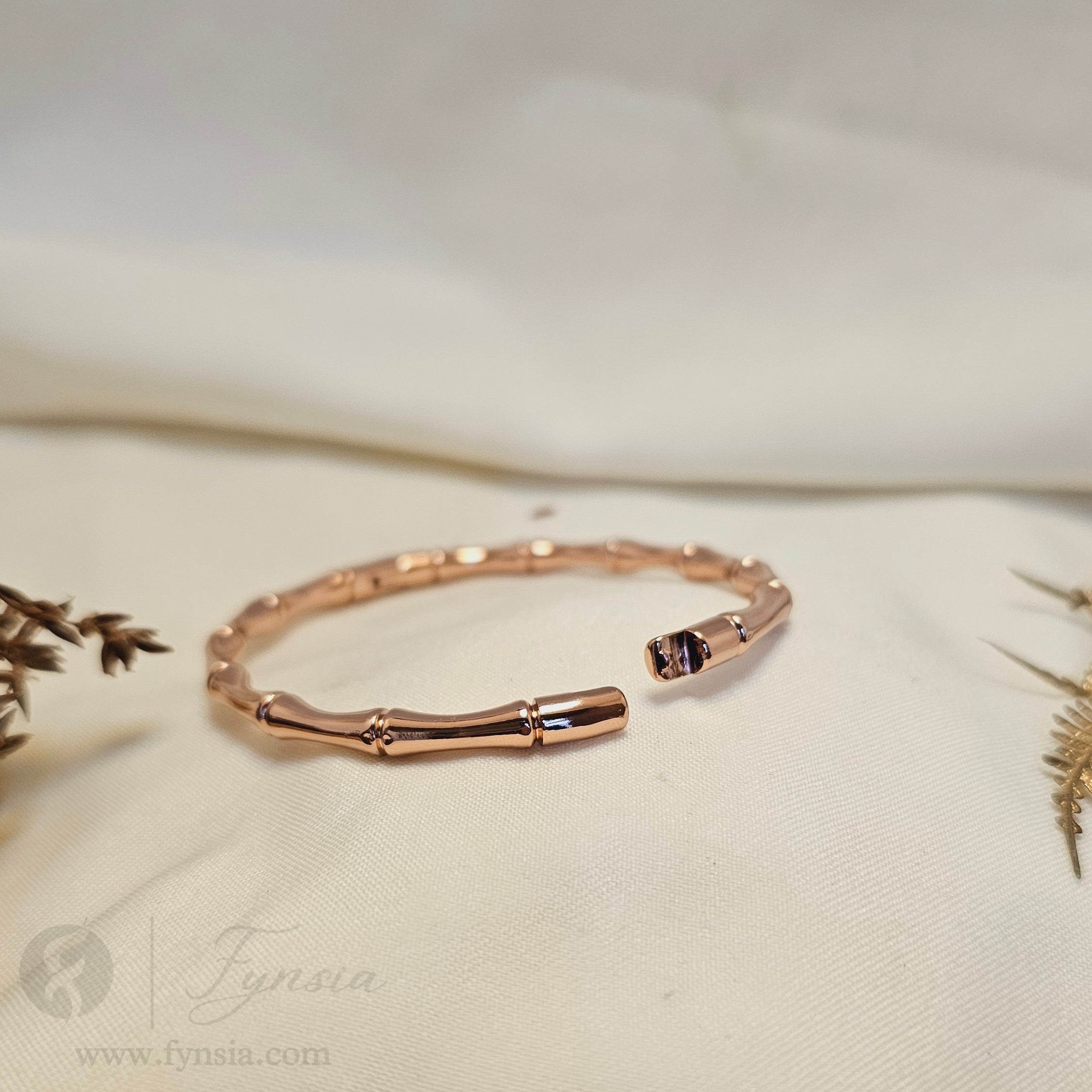 Zyra Anti Tarnish Kada – Stainless Steel Bracelet | Fynsia