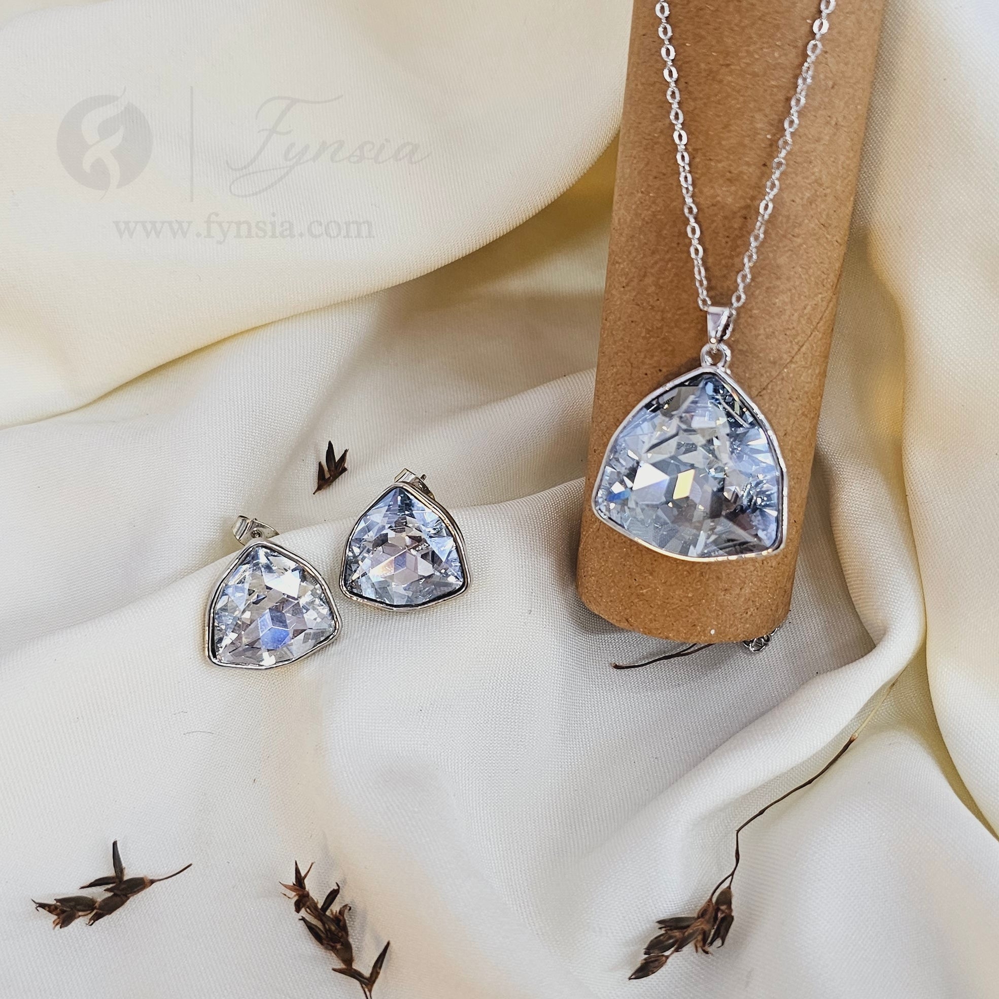 Cinderalla Zirconia Silver  Tone Pendant Chain Set With Earrings | Fynsia