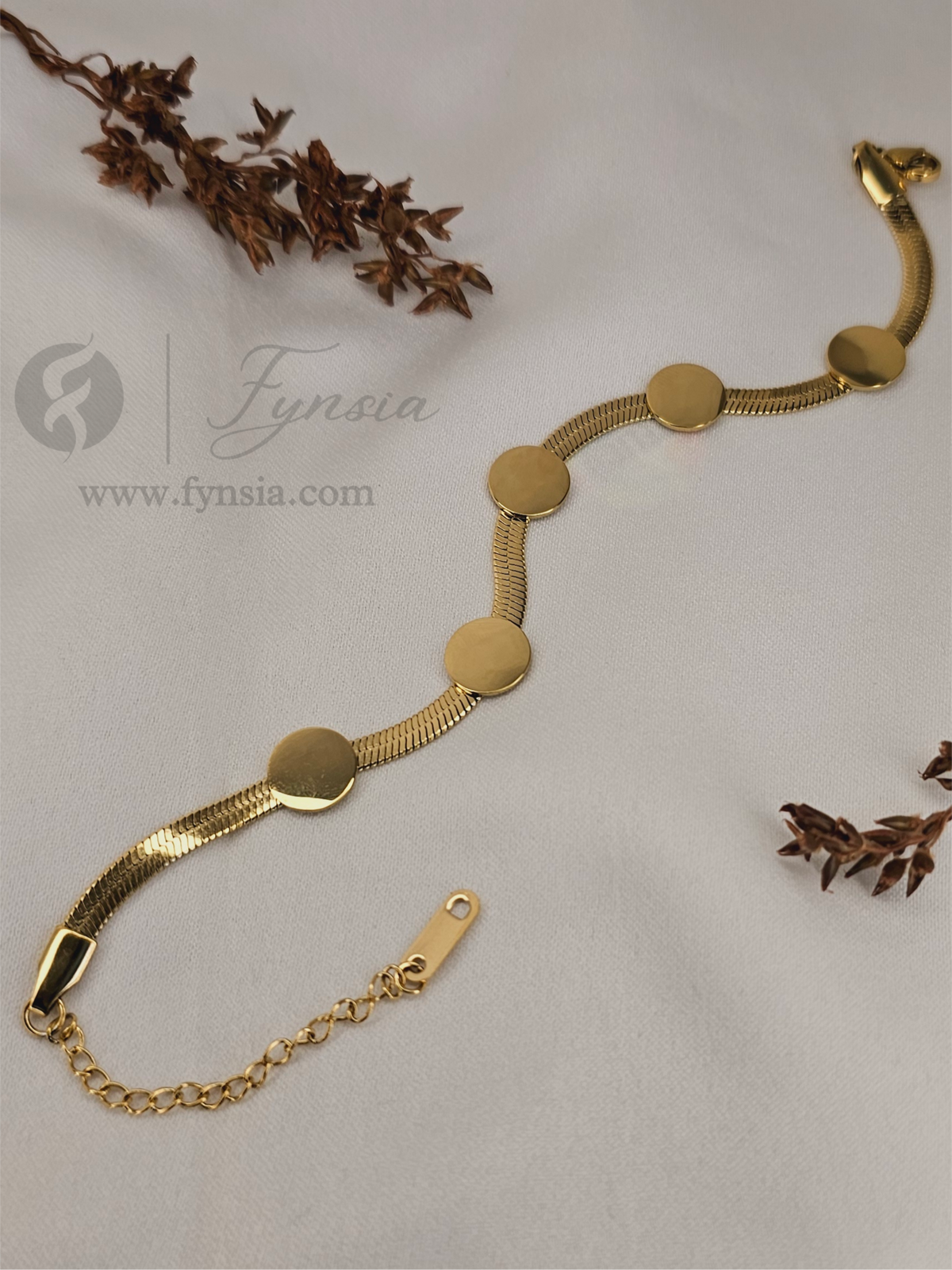 Diana Golden Stainless Steel Adjustable Bracelet - Anti Tarnish | Fynsia