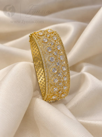 Navira Diamond Kada – Gold Finish Bracelet | Fynsia