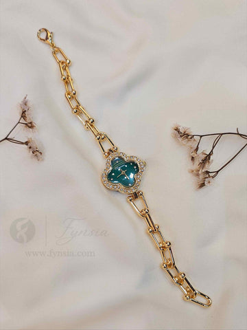 Haya Golden Green Clover Dial Chain Belt Women's Watch | Fynsia