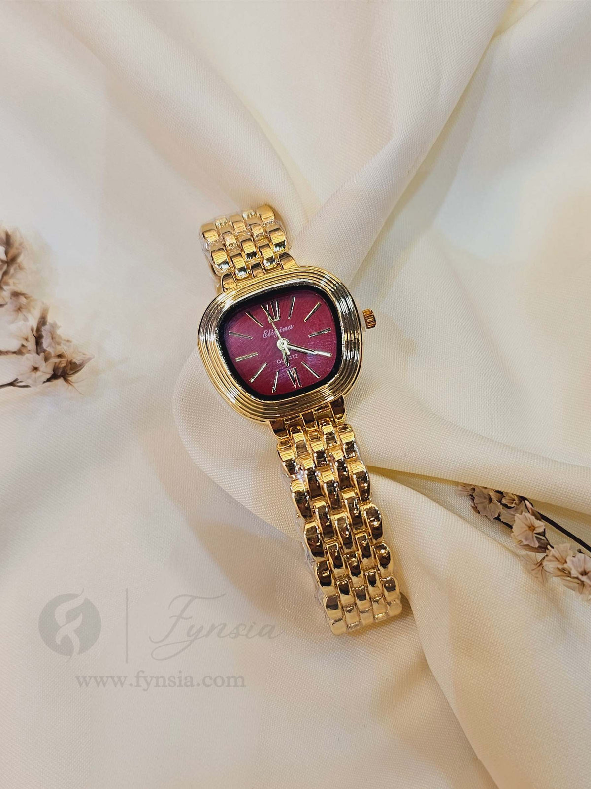 Jia Golden Red Sqaure Dial Metal Belt Women's Watch | Fynsia