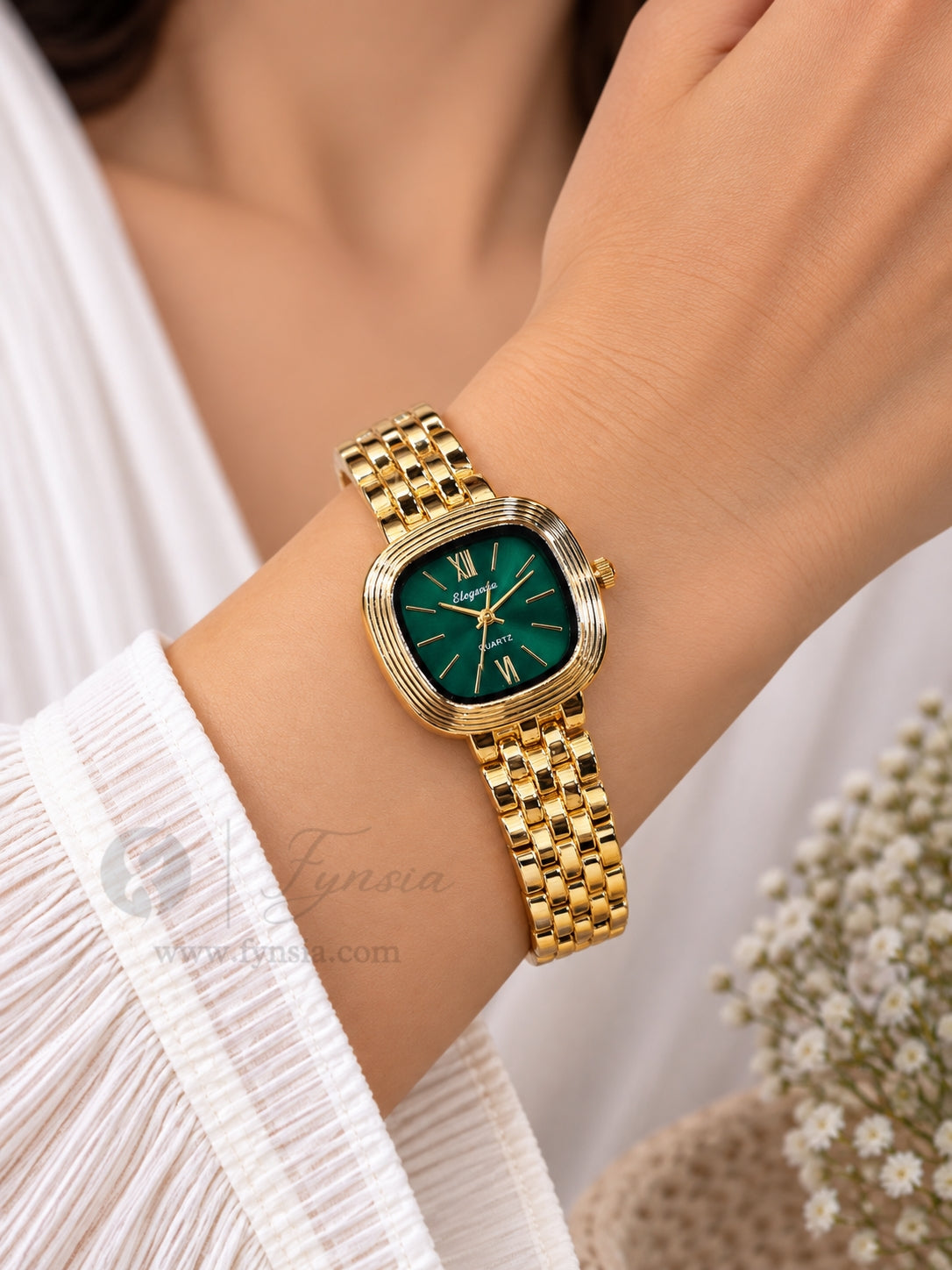 Hiya Golden Green Sqaure Dial Metal Belt Women's Watch | Fynsia